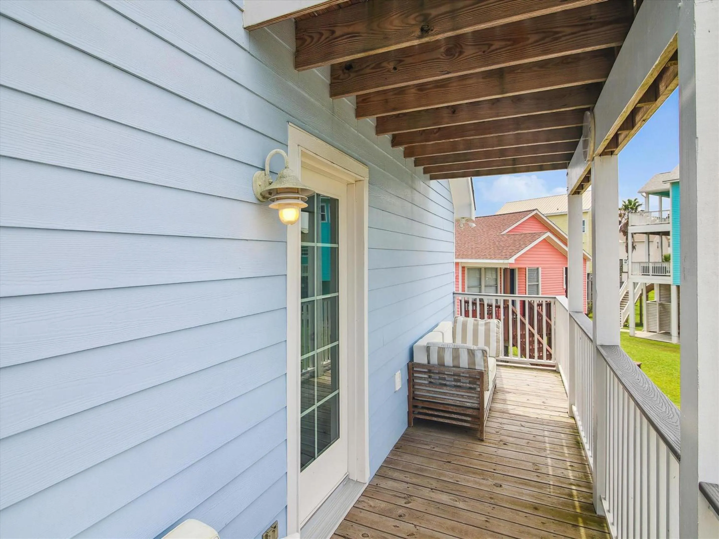 Property building in Beach Rays