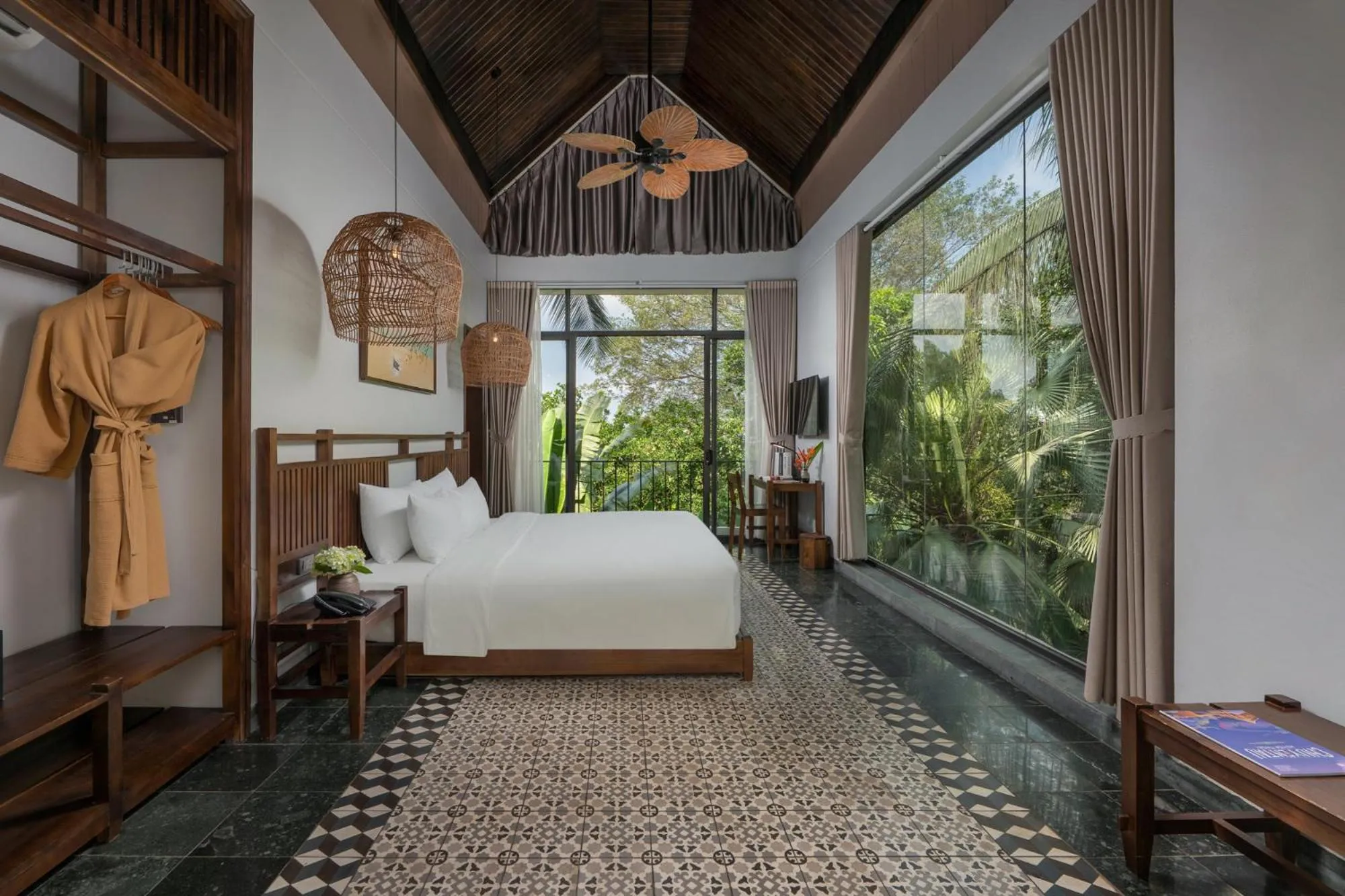 Bed in Coco Island Resort Ninh Binh