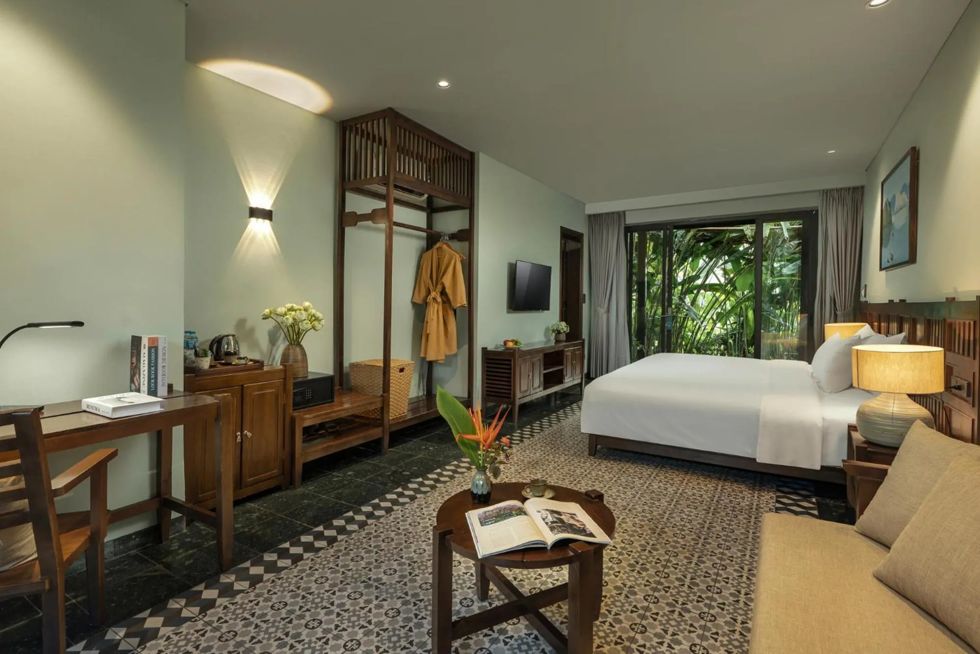 Bed in Coco Island Resort Ninh Binh