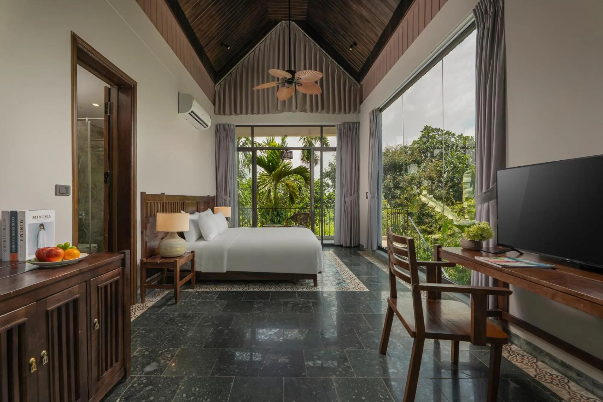 Bed in Coco Island Resort Ninh Binh