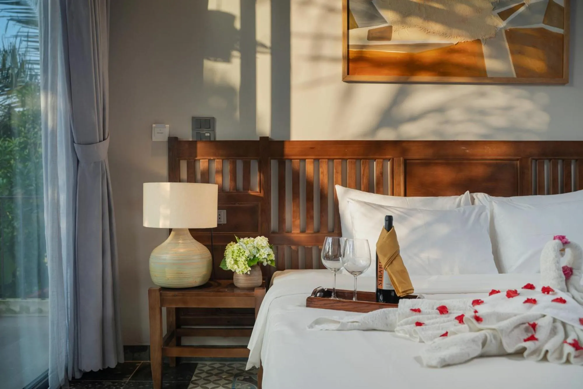 Bed in Coco Island Resort Ninh Binh