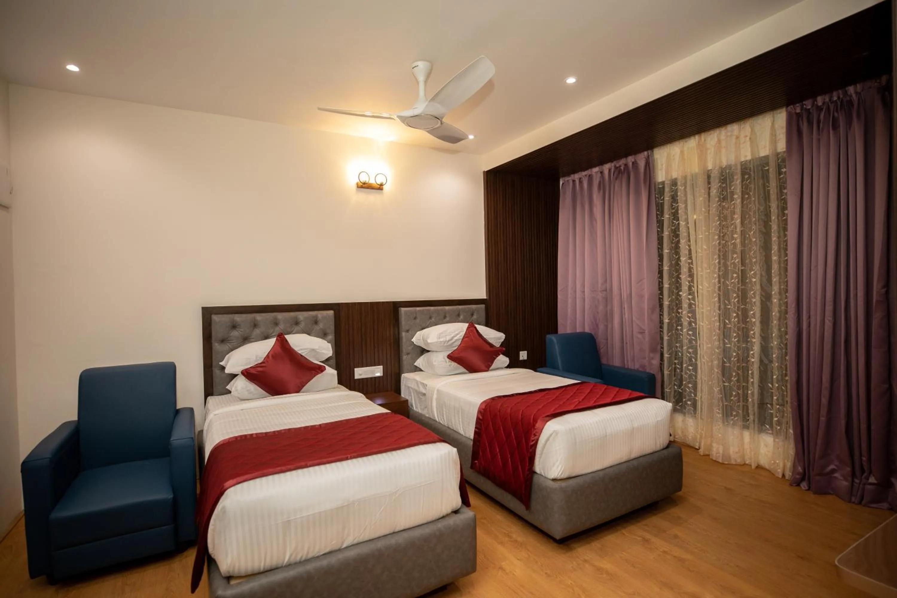 Bedroom, Bed in Hotel Silver Clé