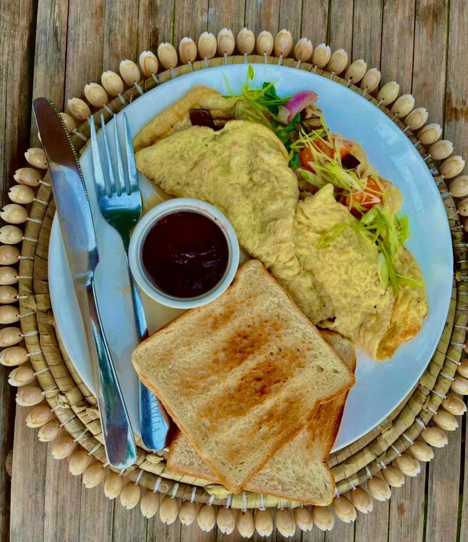 On Board Panglao Beach Hostel & Resort with FREE MOTORBIKE