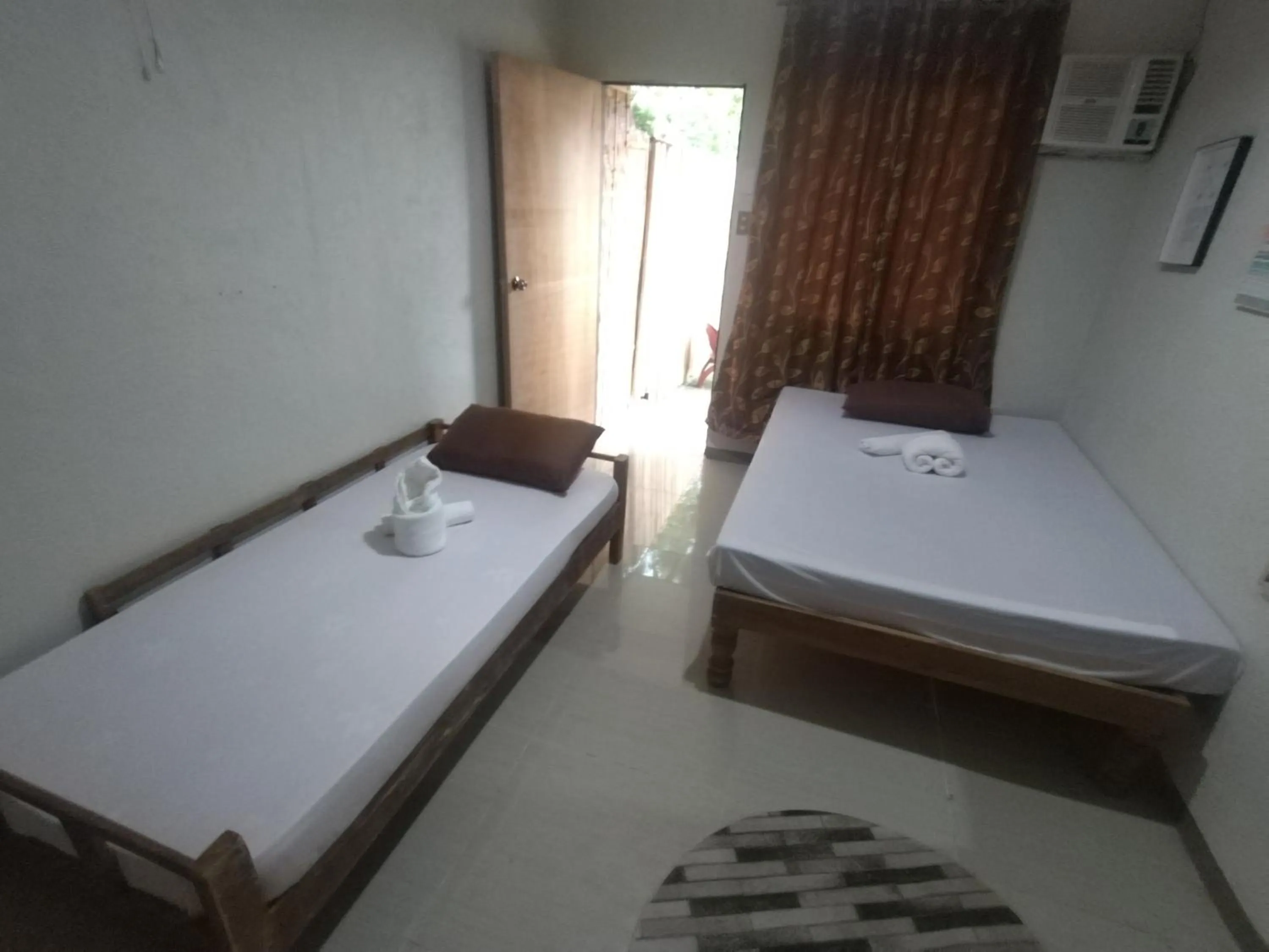 Bed in On Board Panglao Beach Hostel & Resort with FREE MOTORBIKE