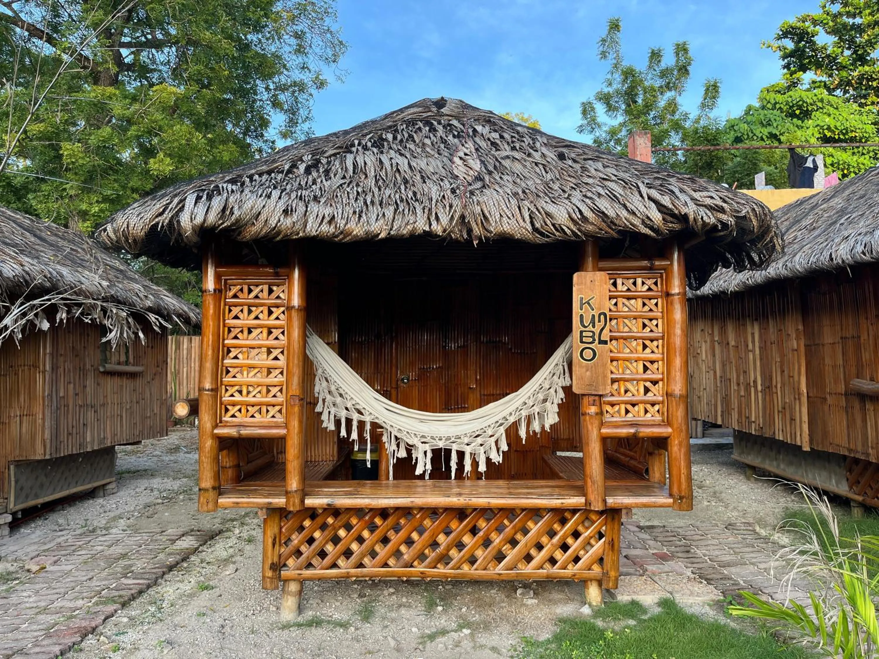 On Board Panglao Beach Hostel & Resort with FREE MOTORBIKE