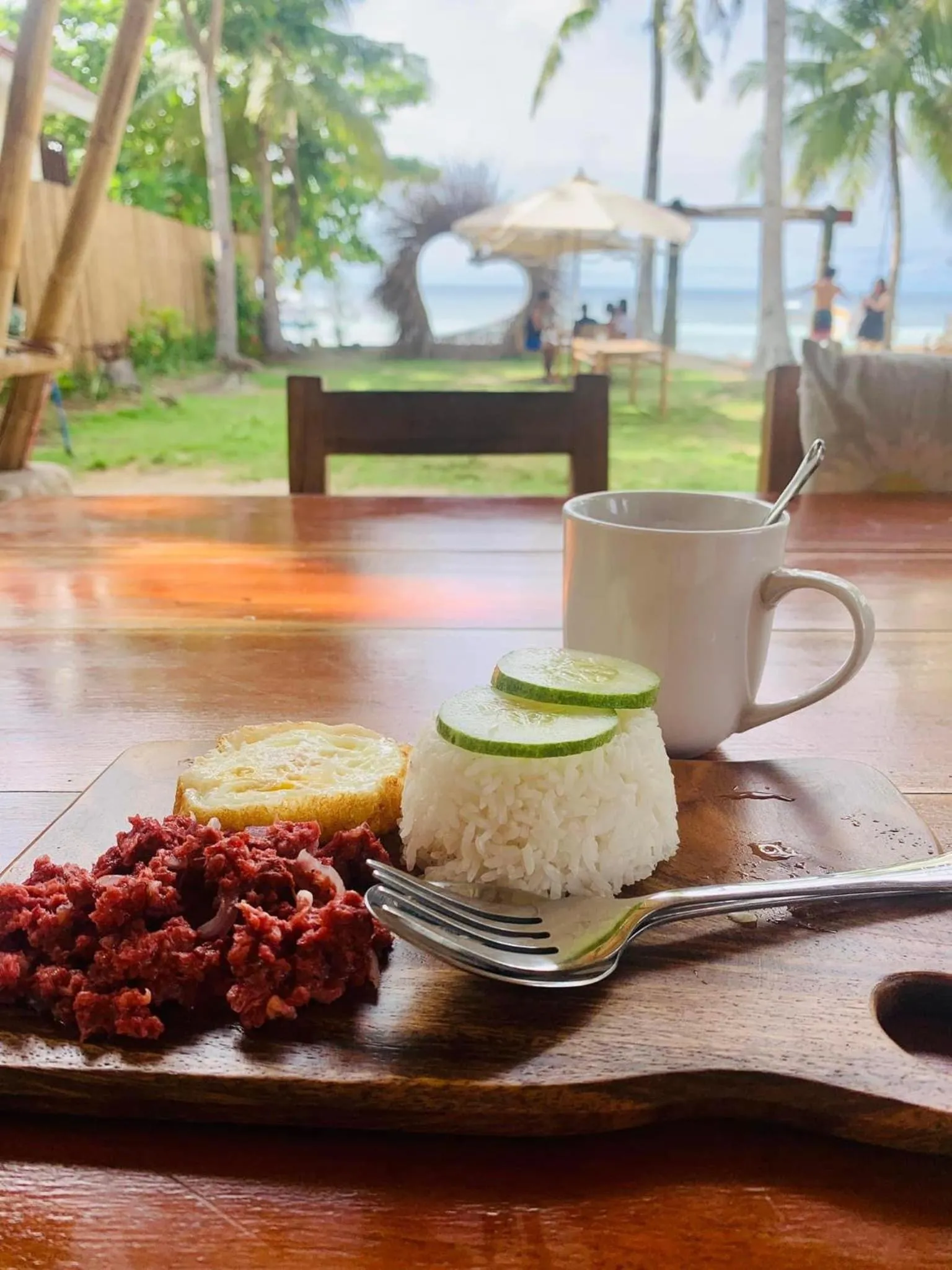 On Board Panglao Beach Hostel & Resort with FREE MOTORBIKE