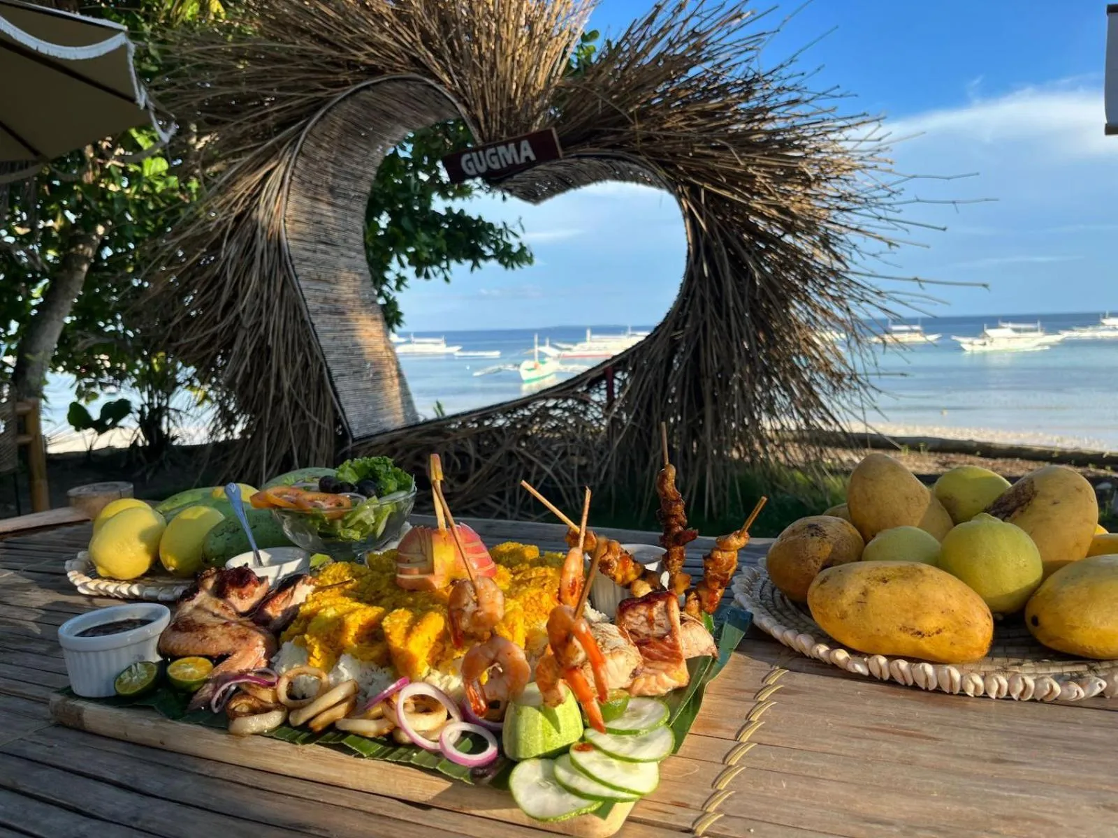 On Board Panglao Beach Hostel & Resort with FREE MOTORBIKE