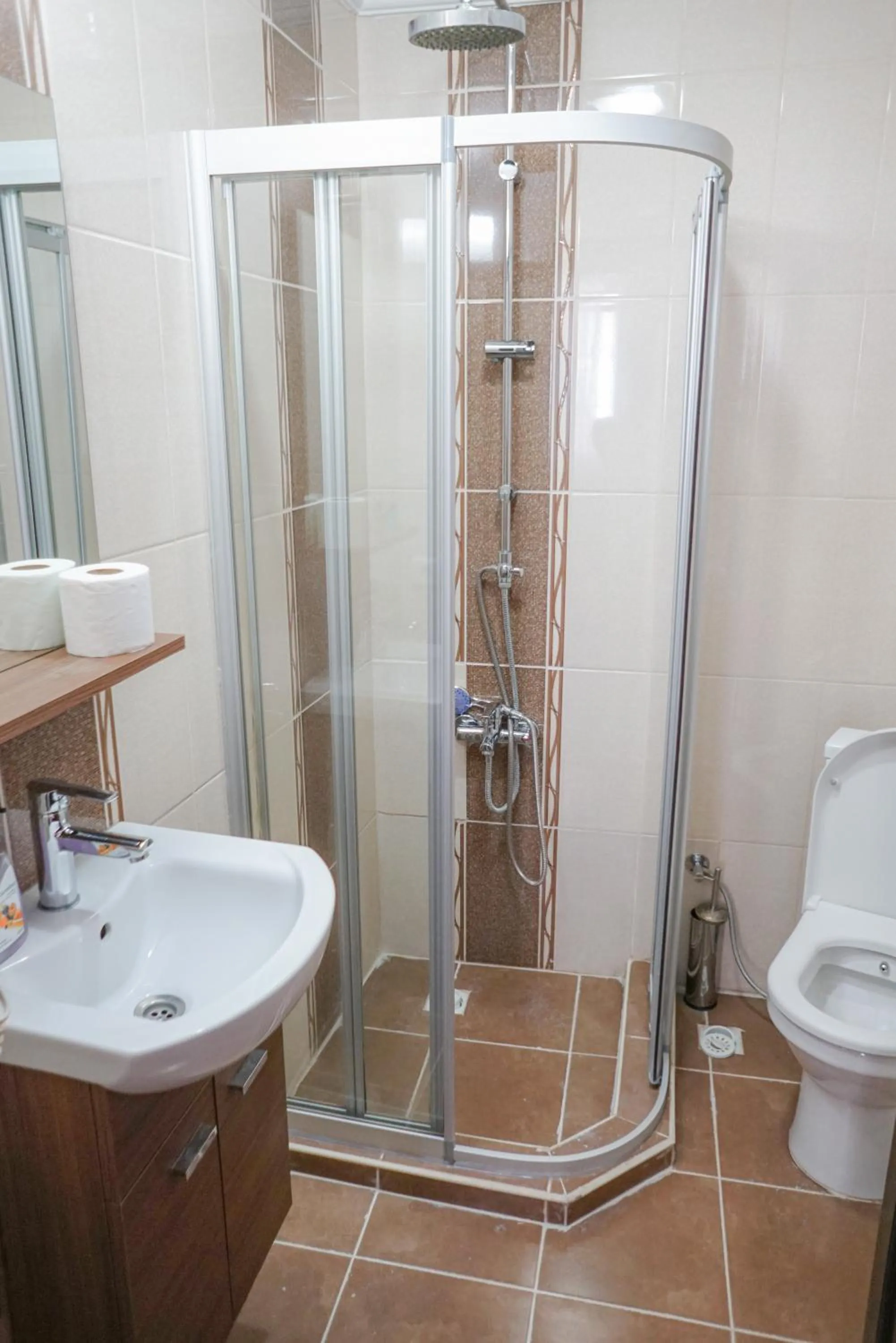 Shower in My Way Tera Butik Otel