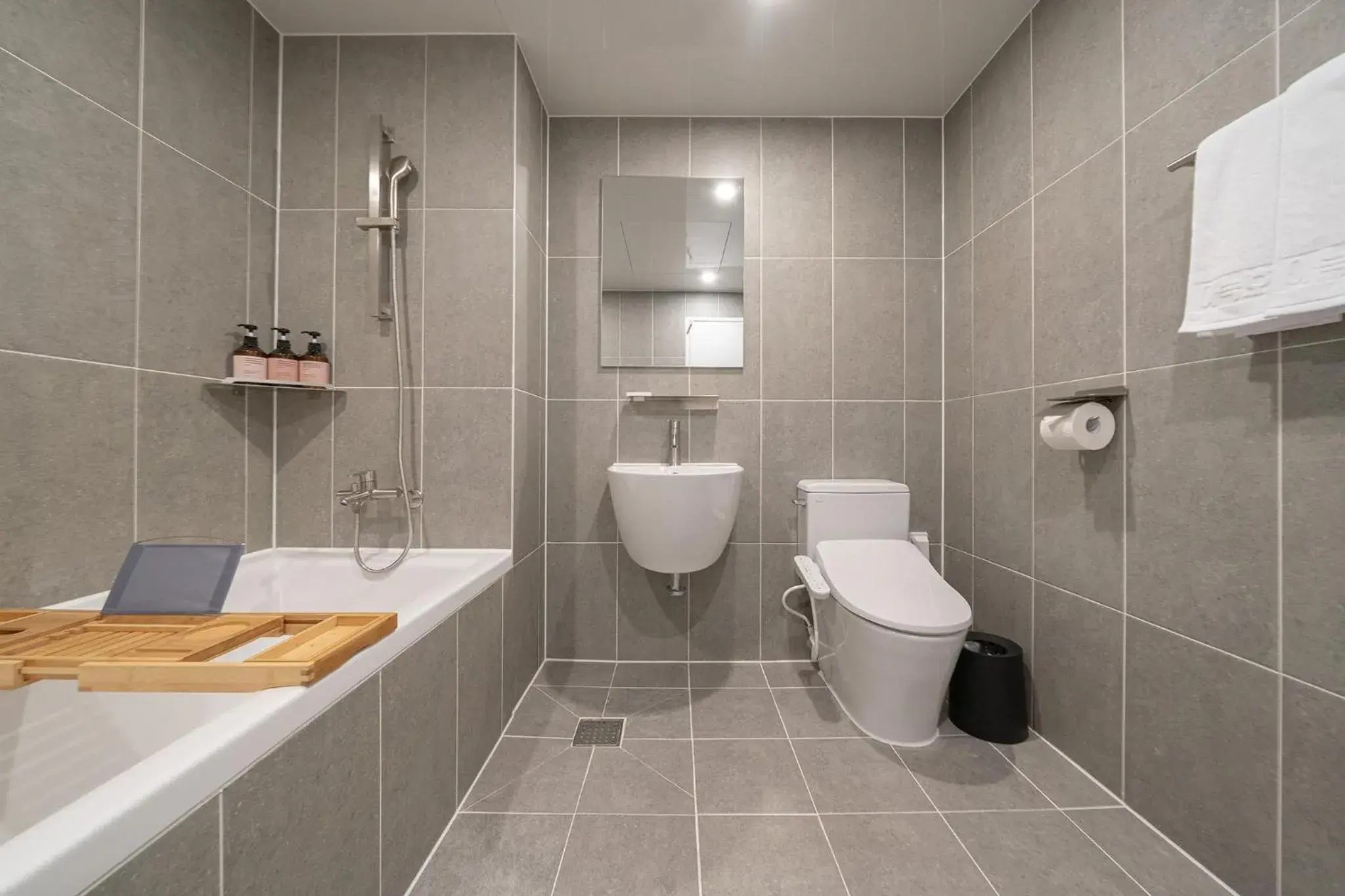 Deluxe Twin Room in Anook Hotel Cheongju Uam 1st Deluxe Twin Room in Anook Hotel Cheongju Uam 1st