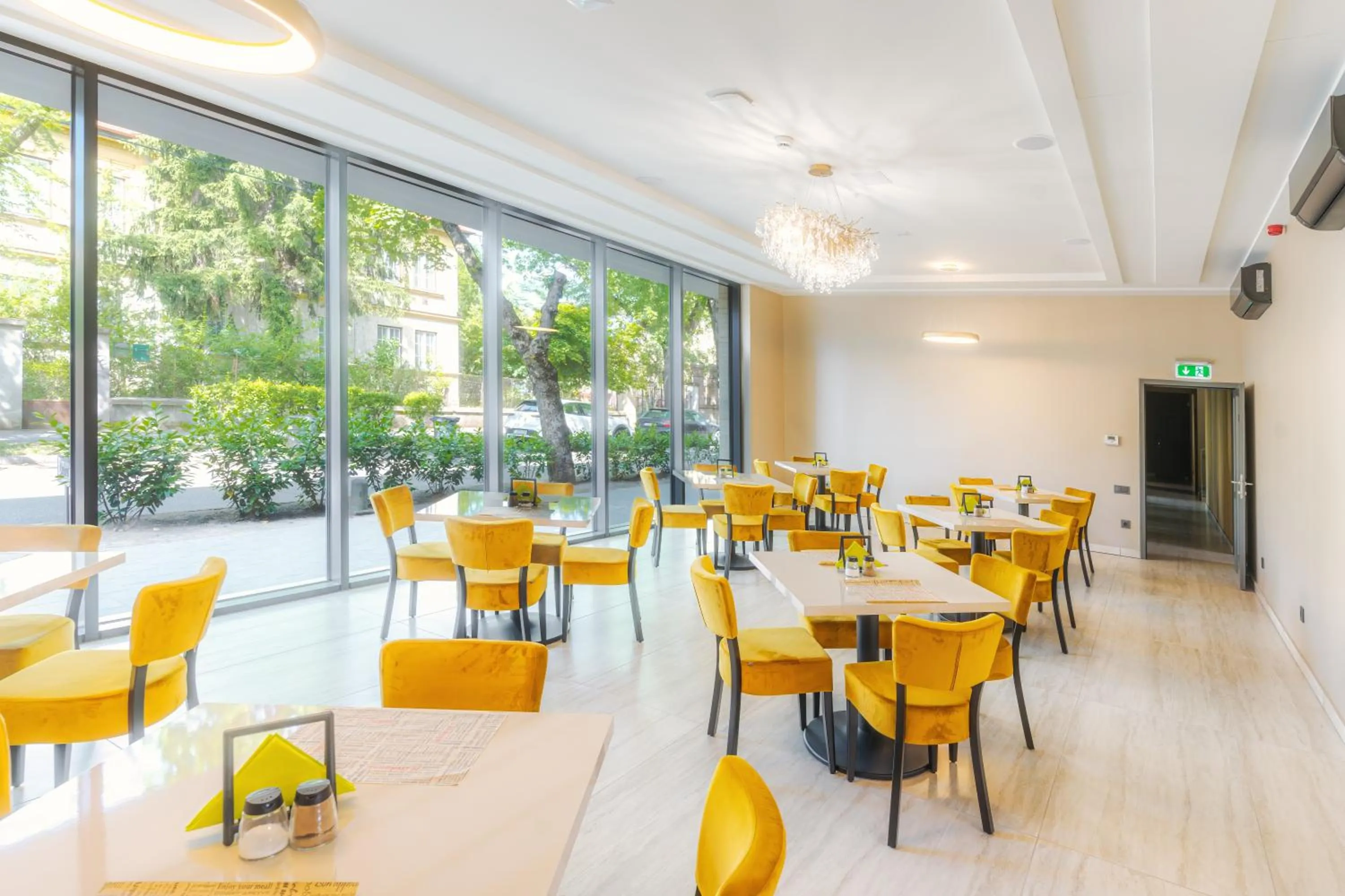 Restaurant/places to eat in Ikonik Spa Hotel