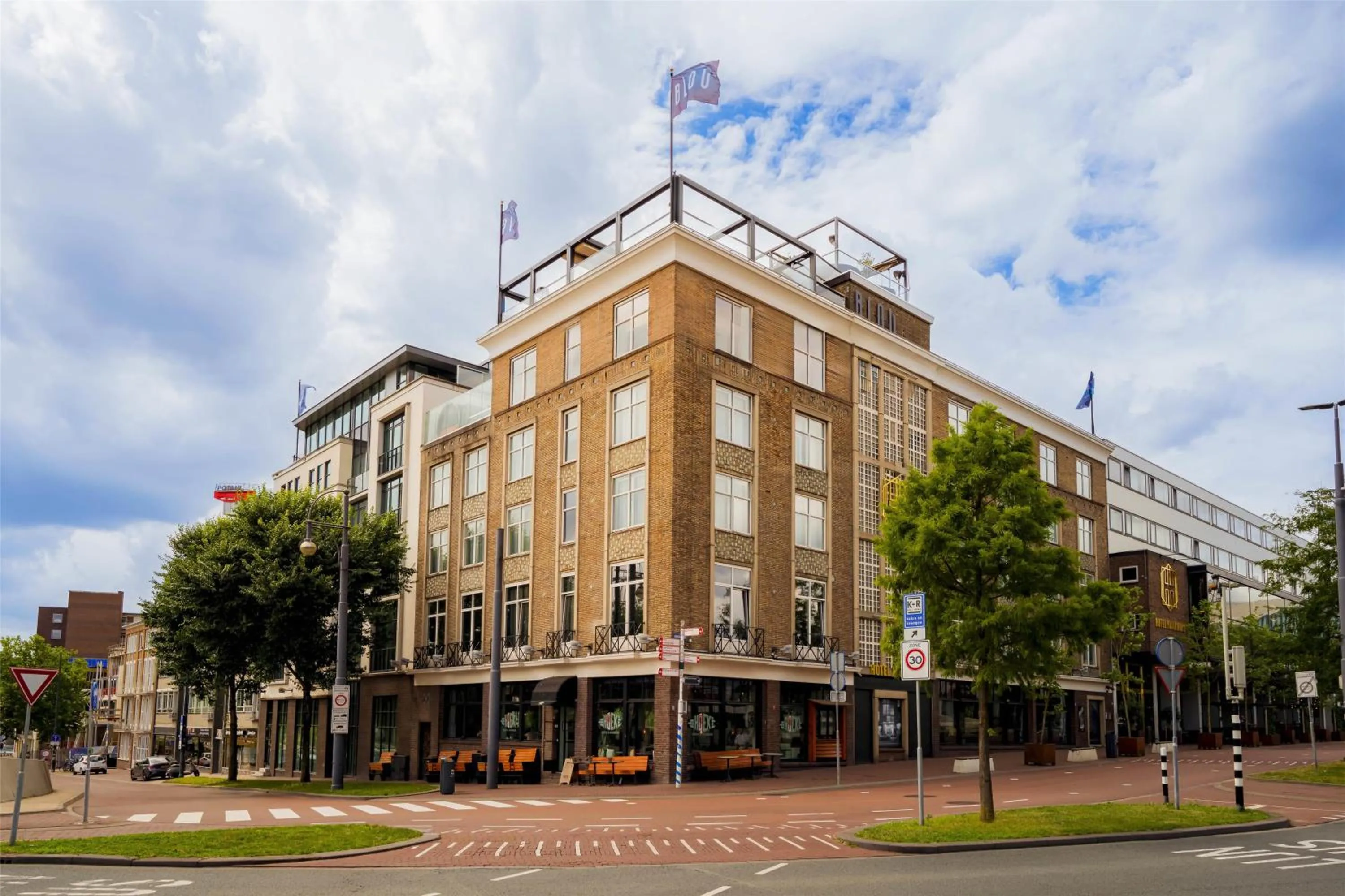 Property building in City Hotel Haarhuis, World Hotels Crafted Collection