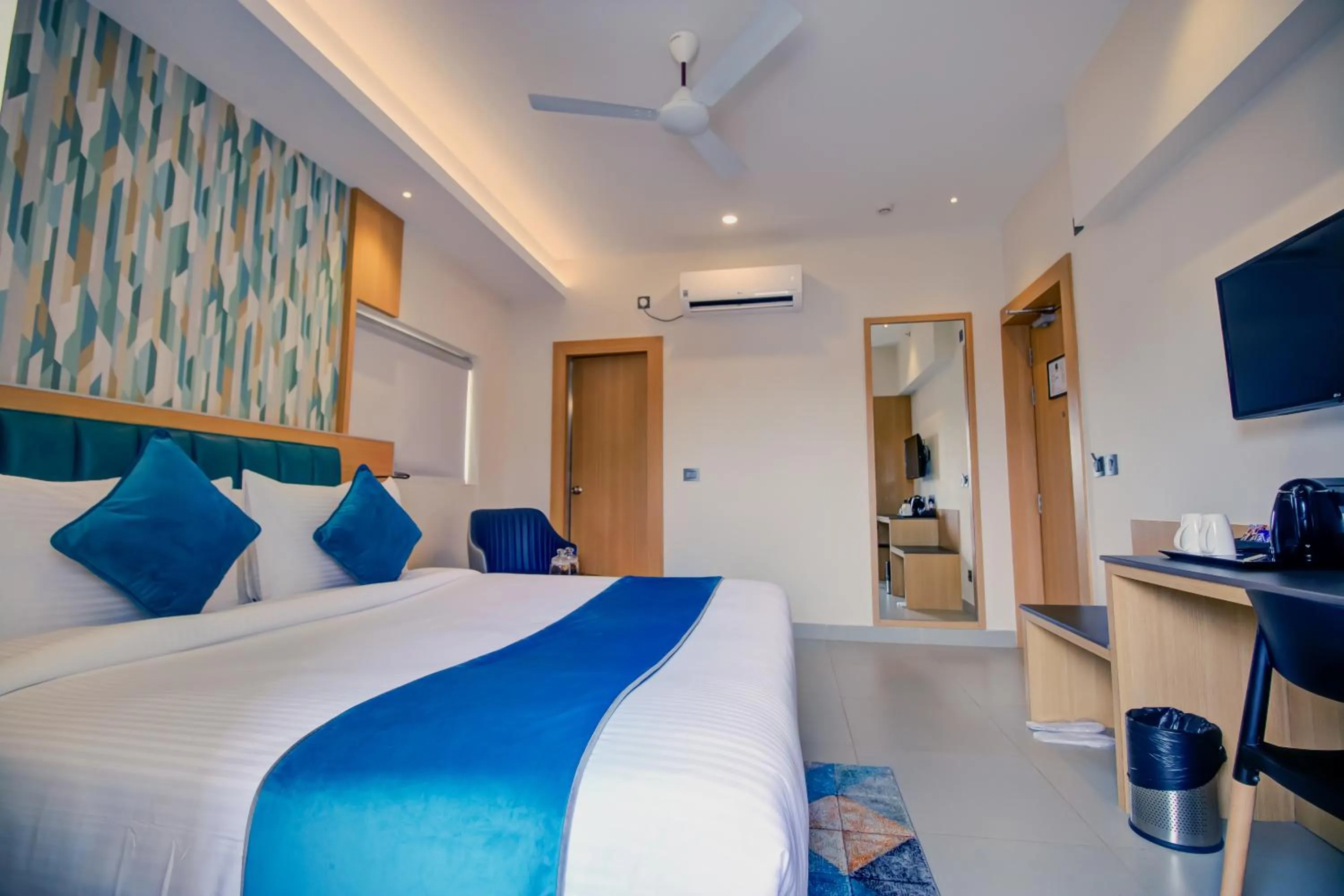 Bed in Cozzet Victoria Hotel