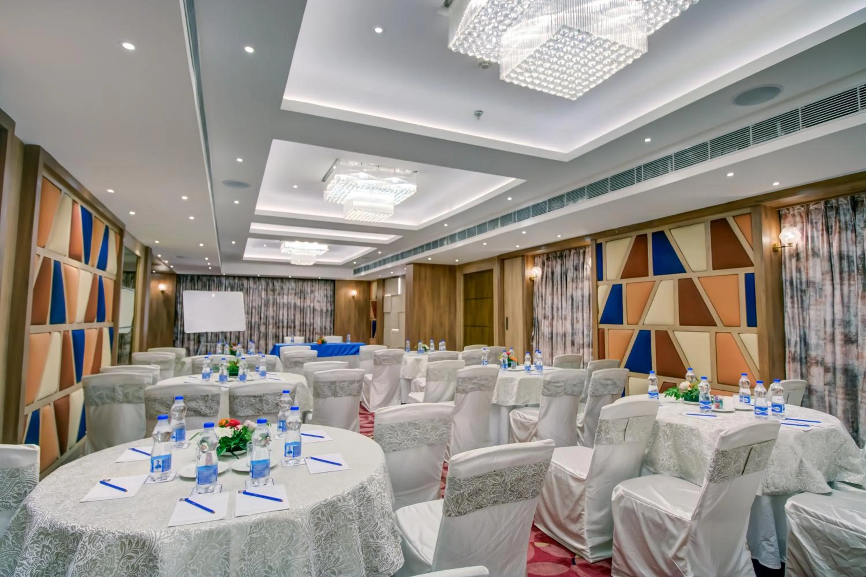 Cozzet Victoria Hotel