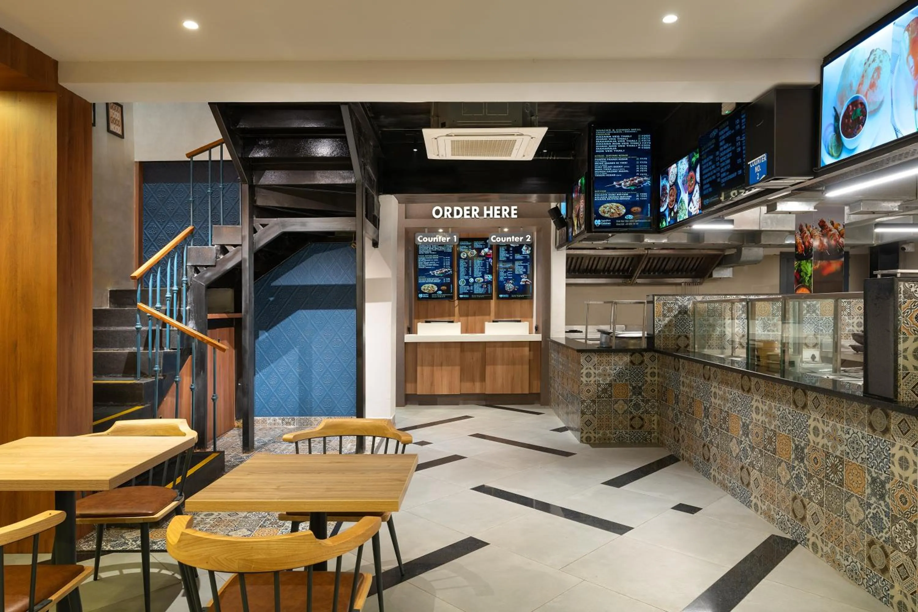 Dining area in Cozzet Victoria Hotel