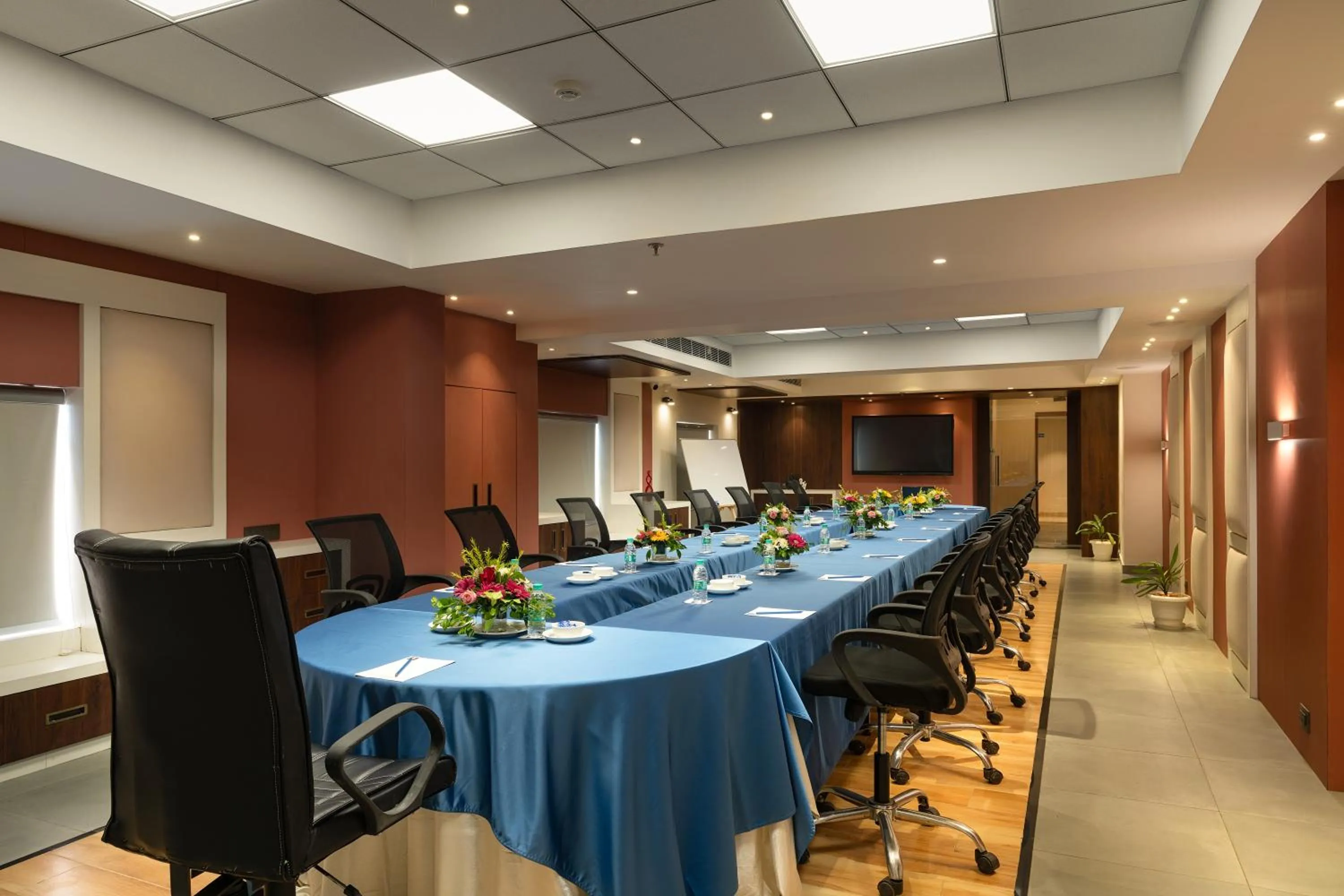 Meeting/conference room in Cozzet Victoria Hotel
