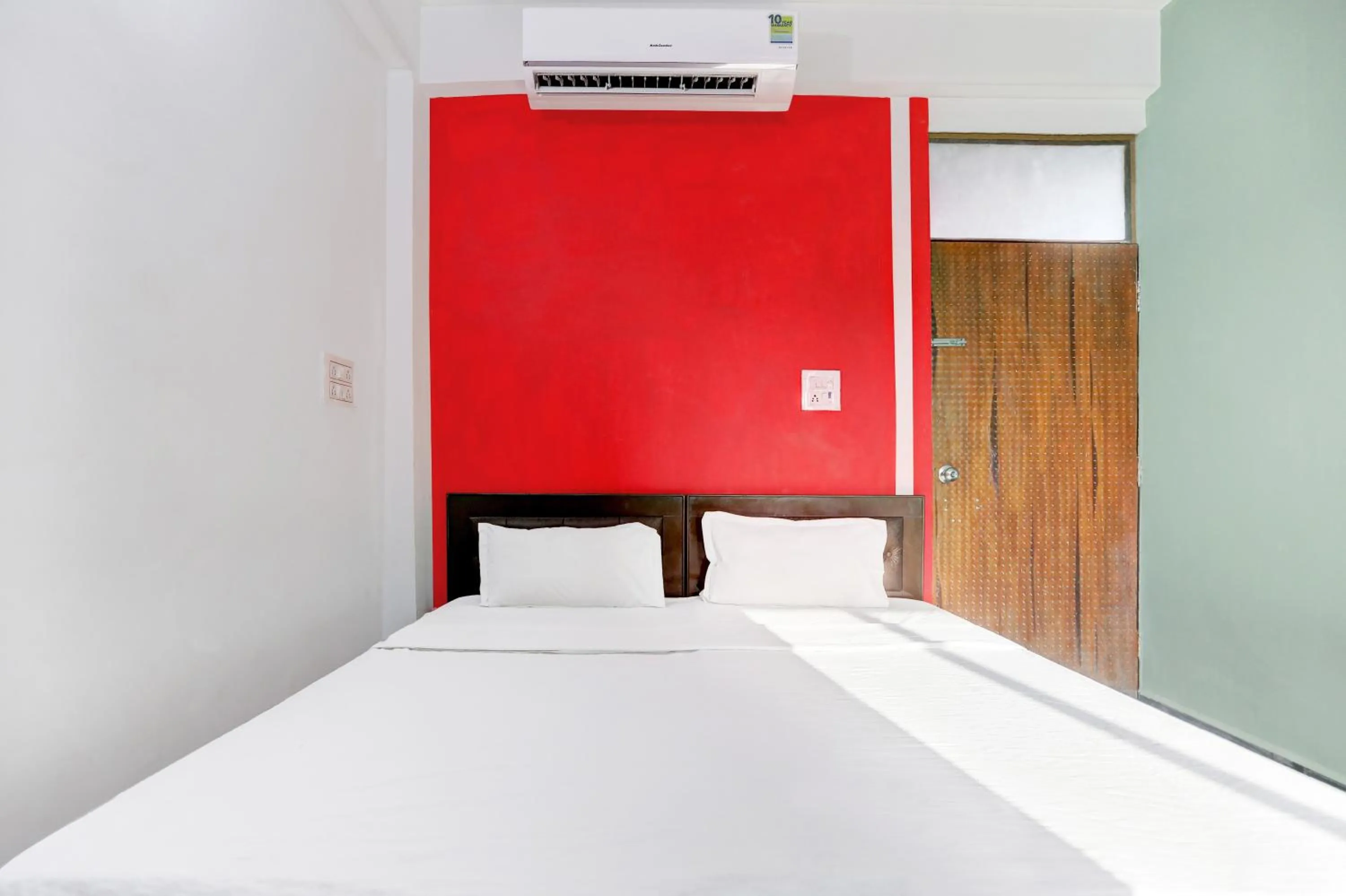 Bedroom, Bed in Hotel O BABA Hotel & Restaurant