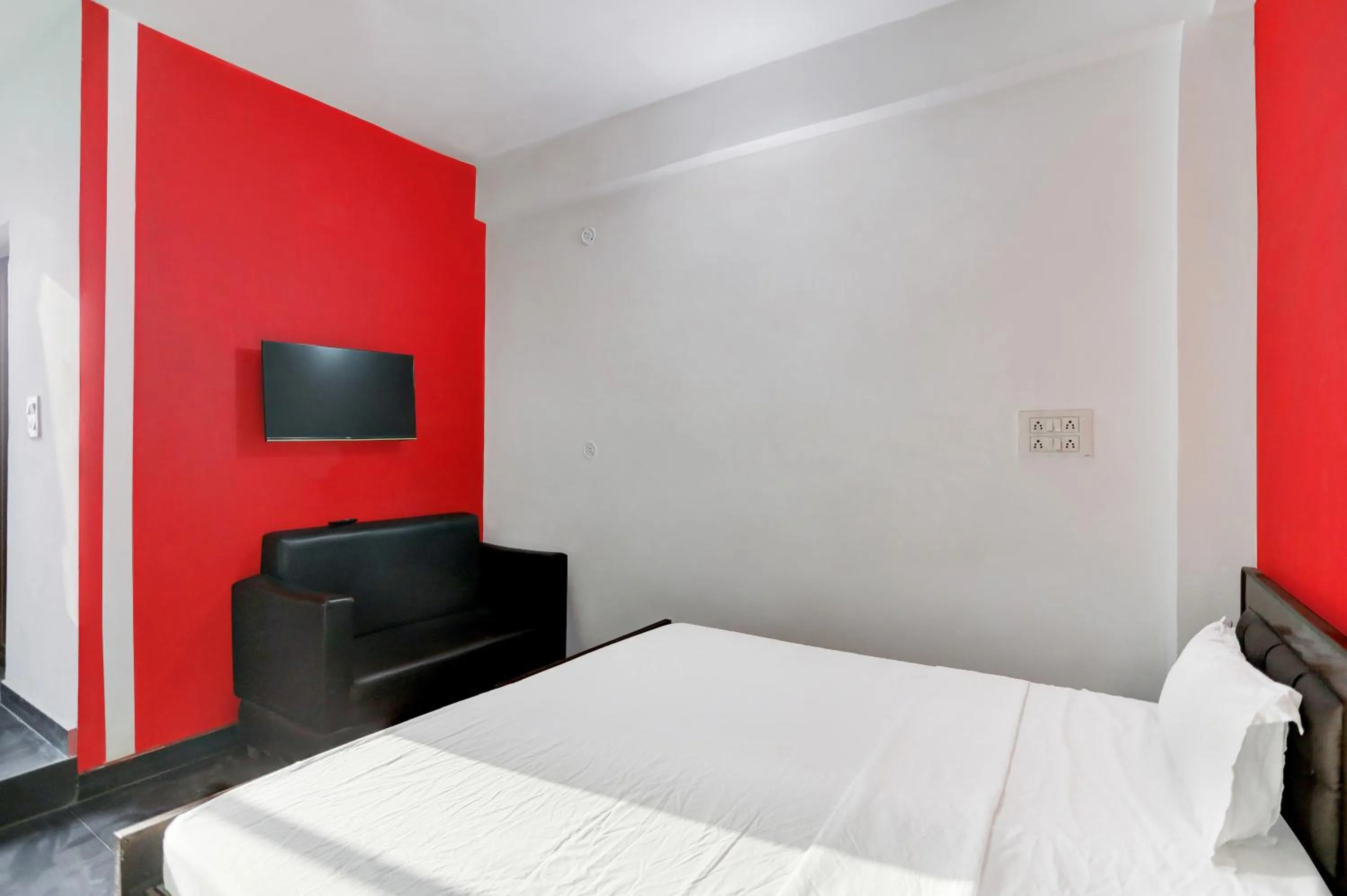 Bedroom, Bed in Hotel O BABA Hotel & Restaurant