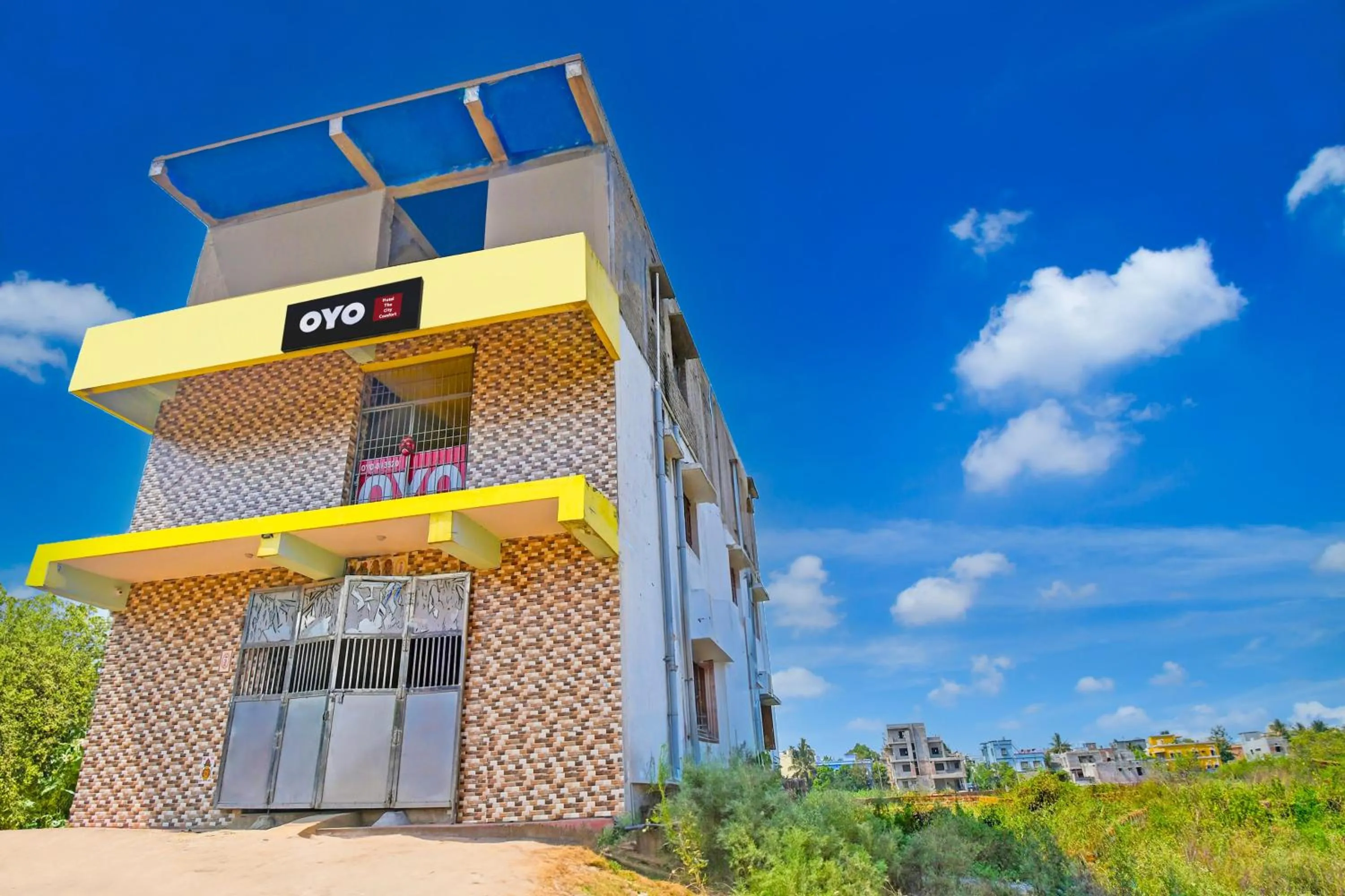 Facade/entrance in Hotel O City Dreams