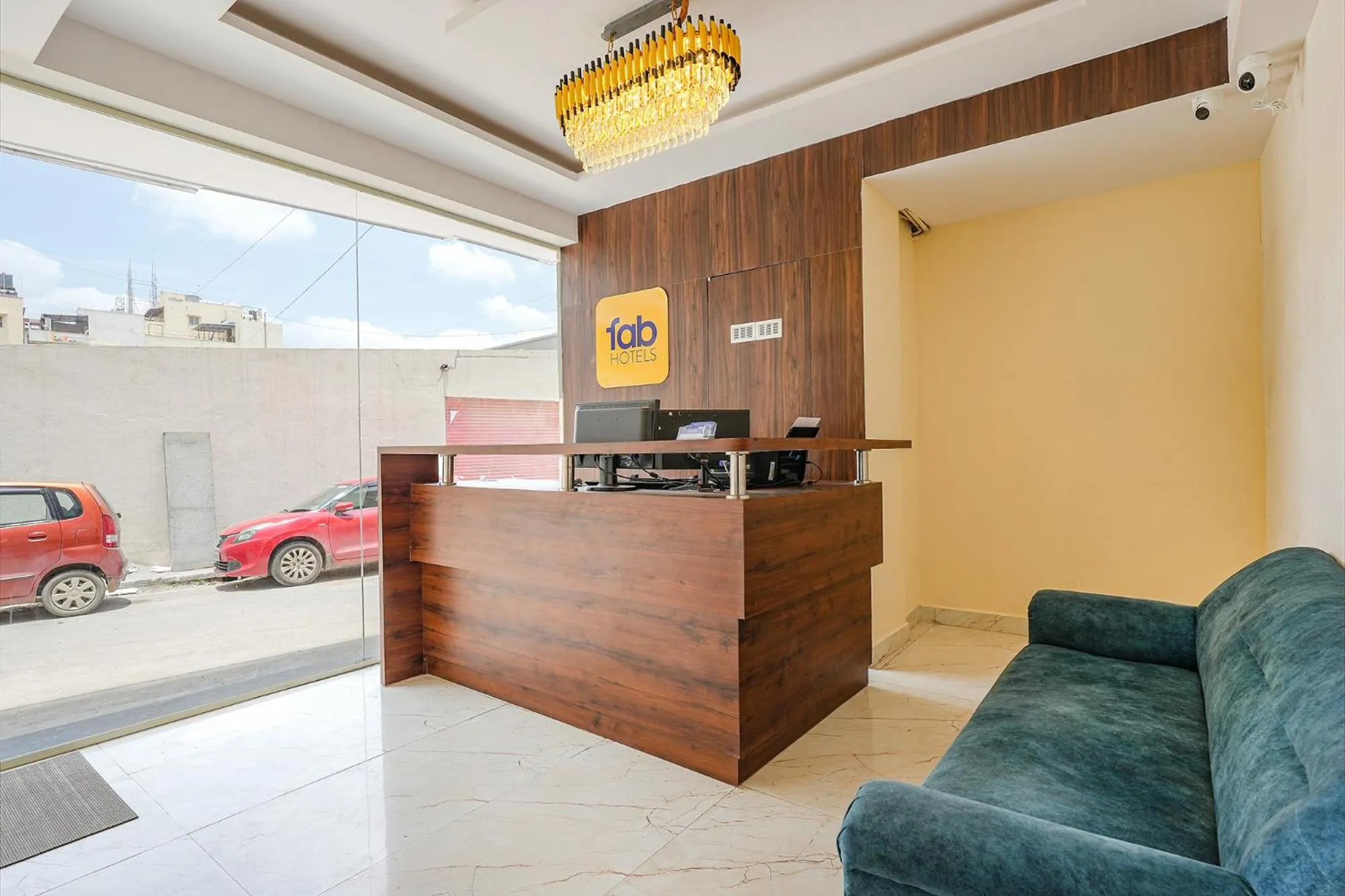 Lobby or reception in FabHotel Crystal Suites - Near Marathahalli Junction