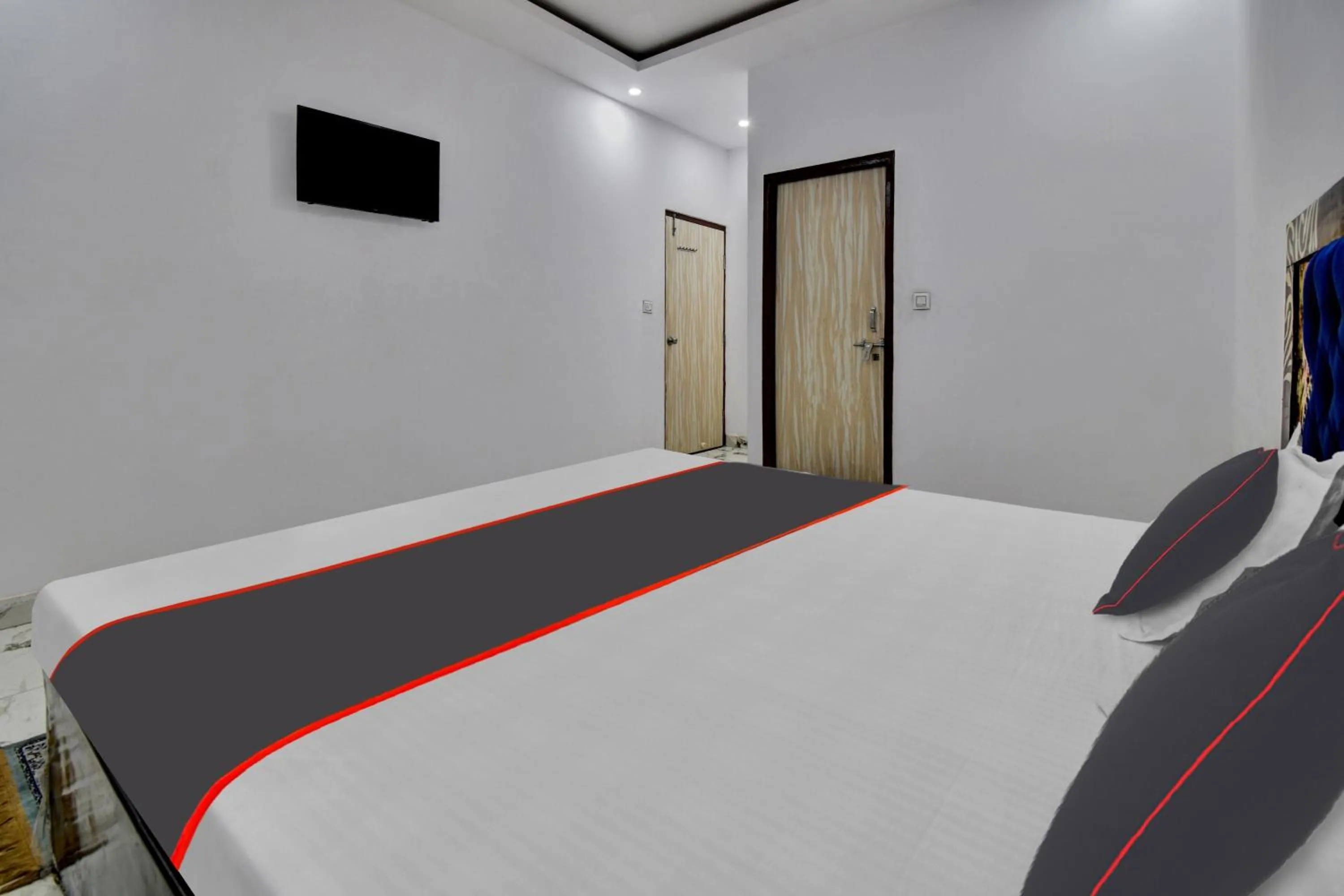 Bedroom in Hotel O Royal Paradise