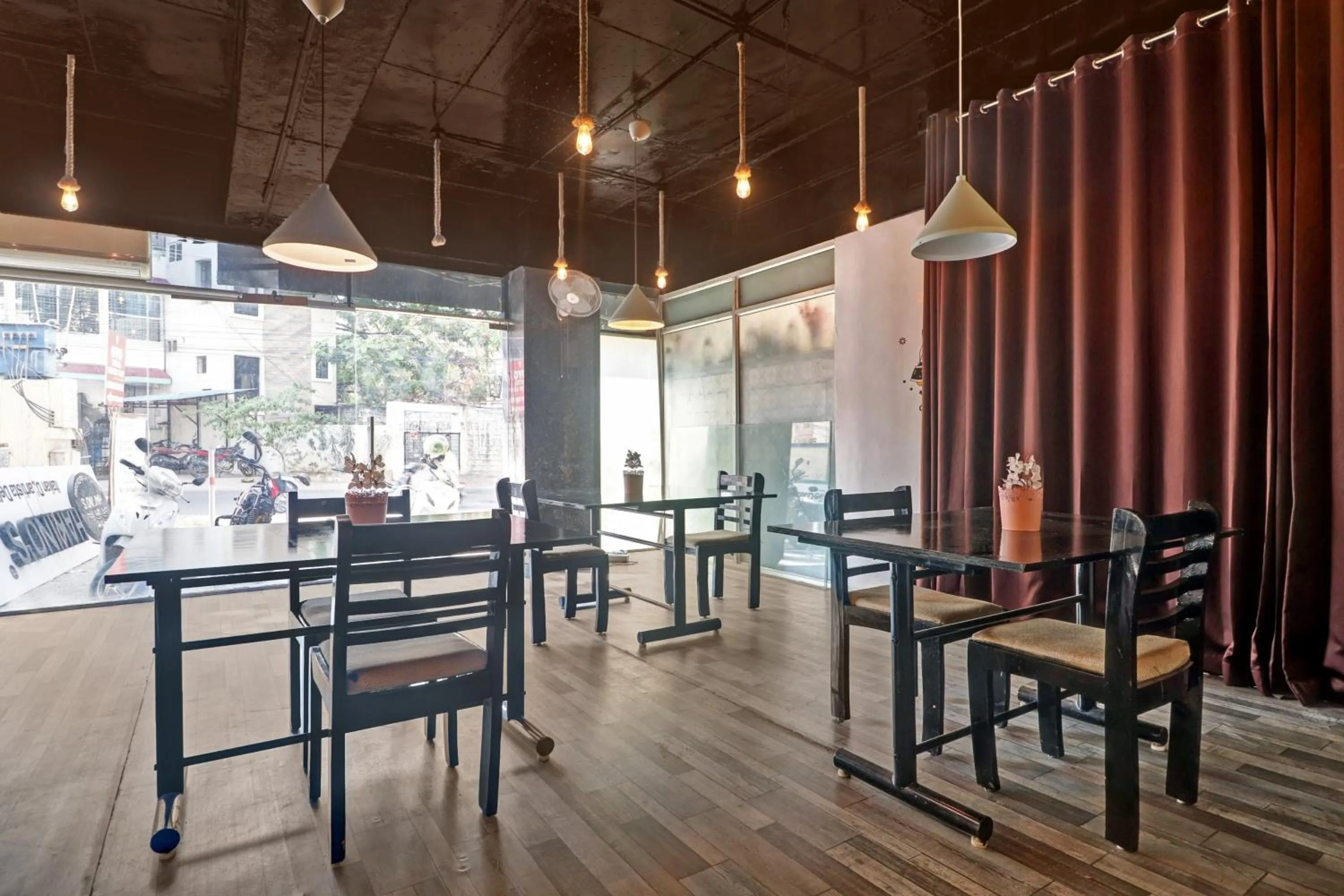 Restaurant/places to eat in Super Capital O Qualia Gachibowli