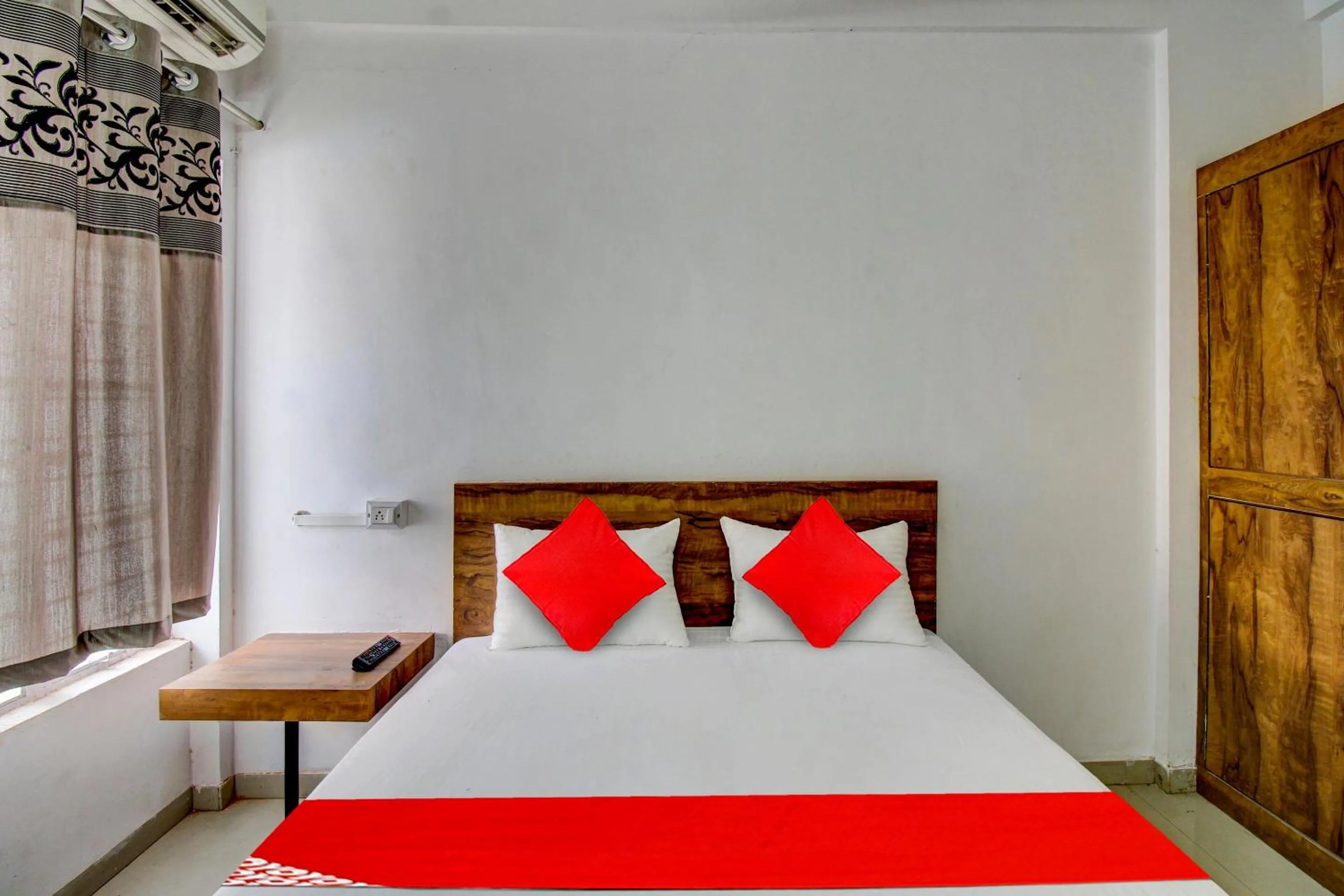 Bedroom in Hotel O The Golden Key