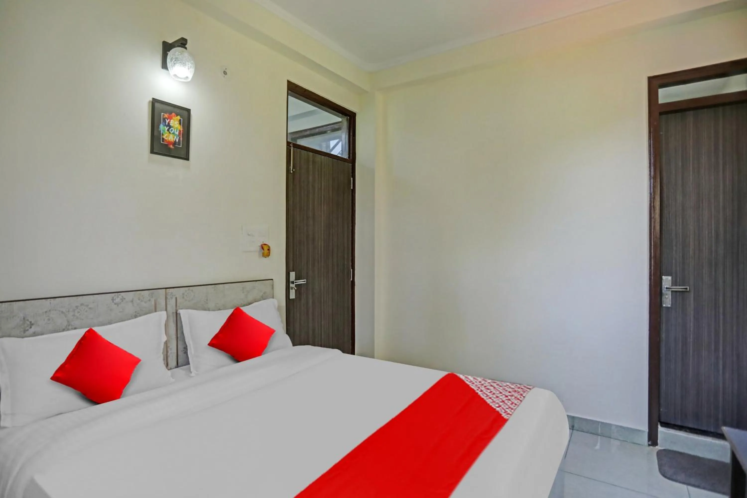 Bedroom in Hotel O by OYO Serene Escape