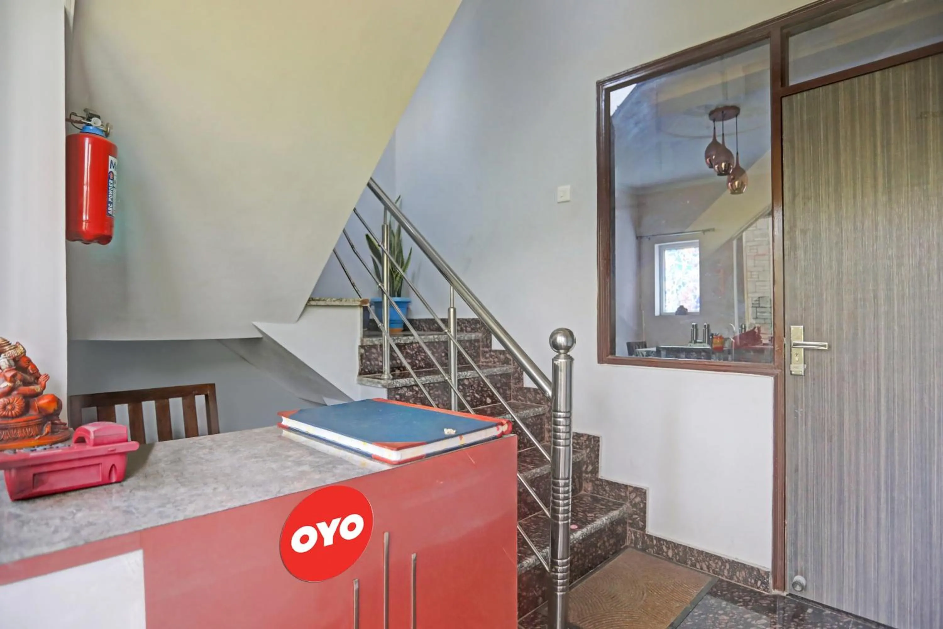 Lobby or reception in Hotel O by OYO Serene Escape