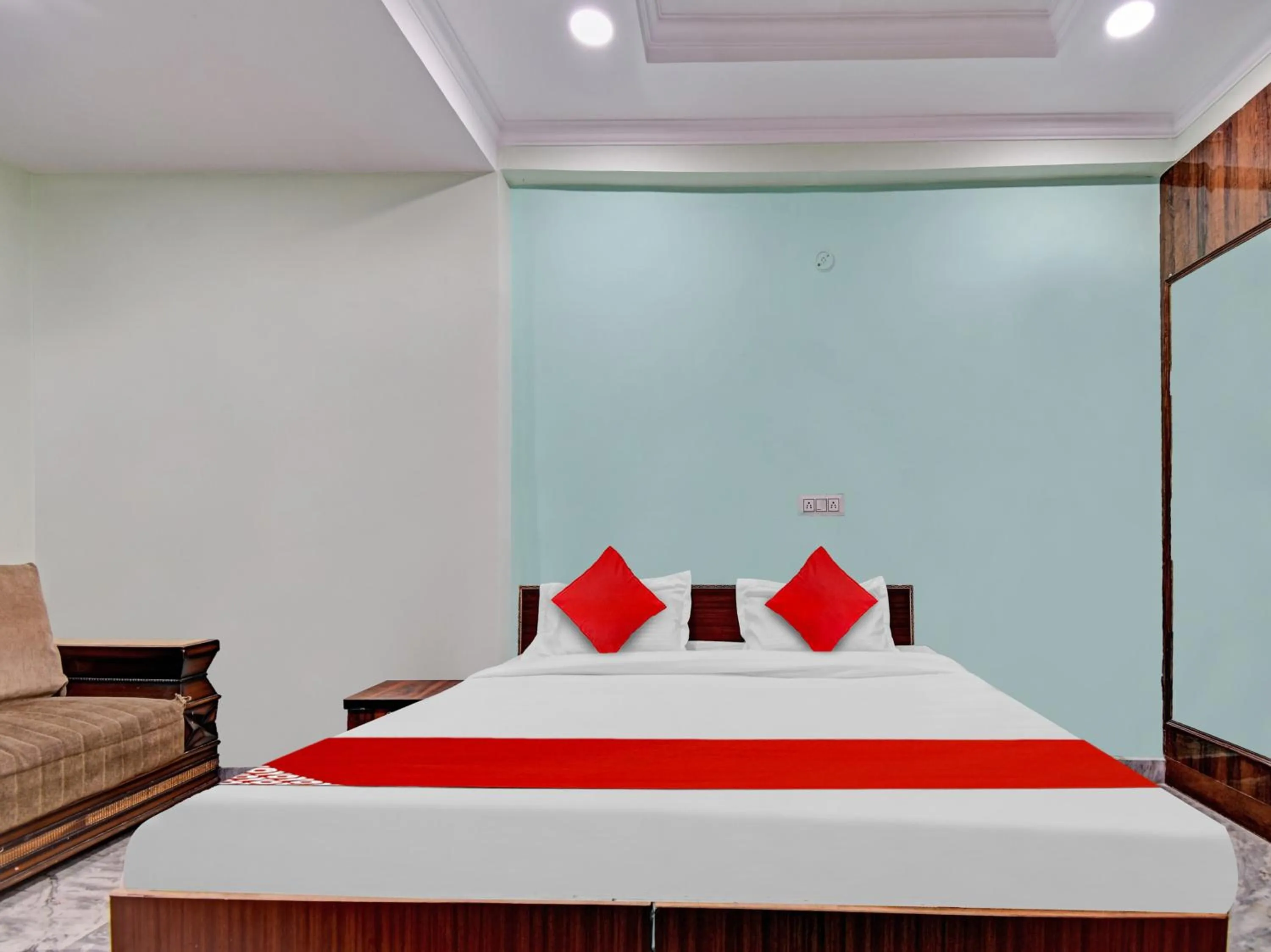 Bedroom, Bed in Hotel O Diamond Inns