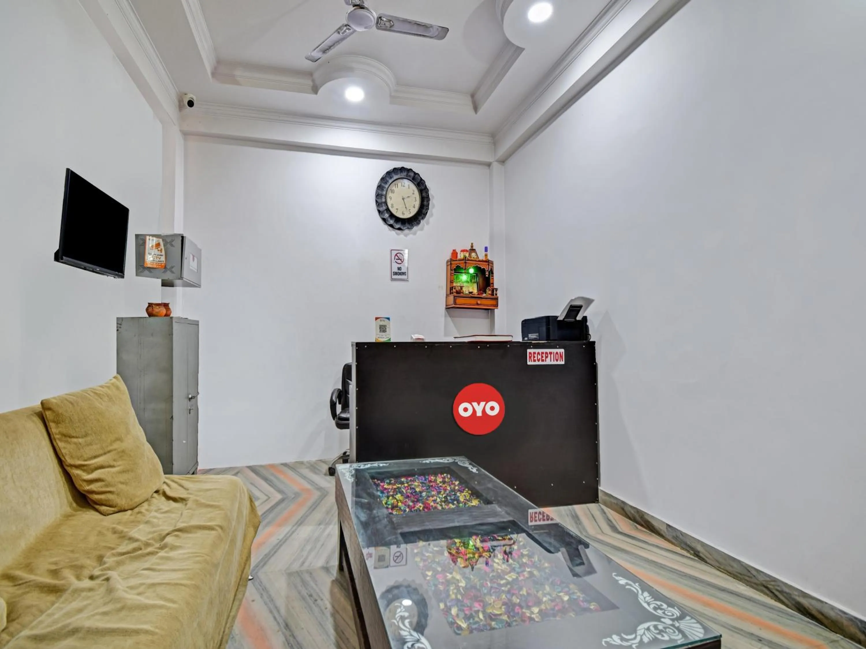 Lobby or reception in Hotel O Diamond Inns