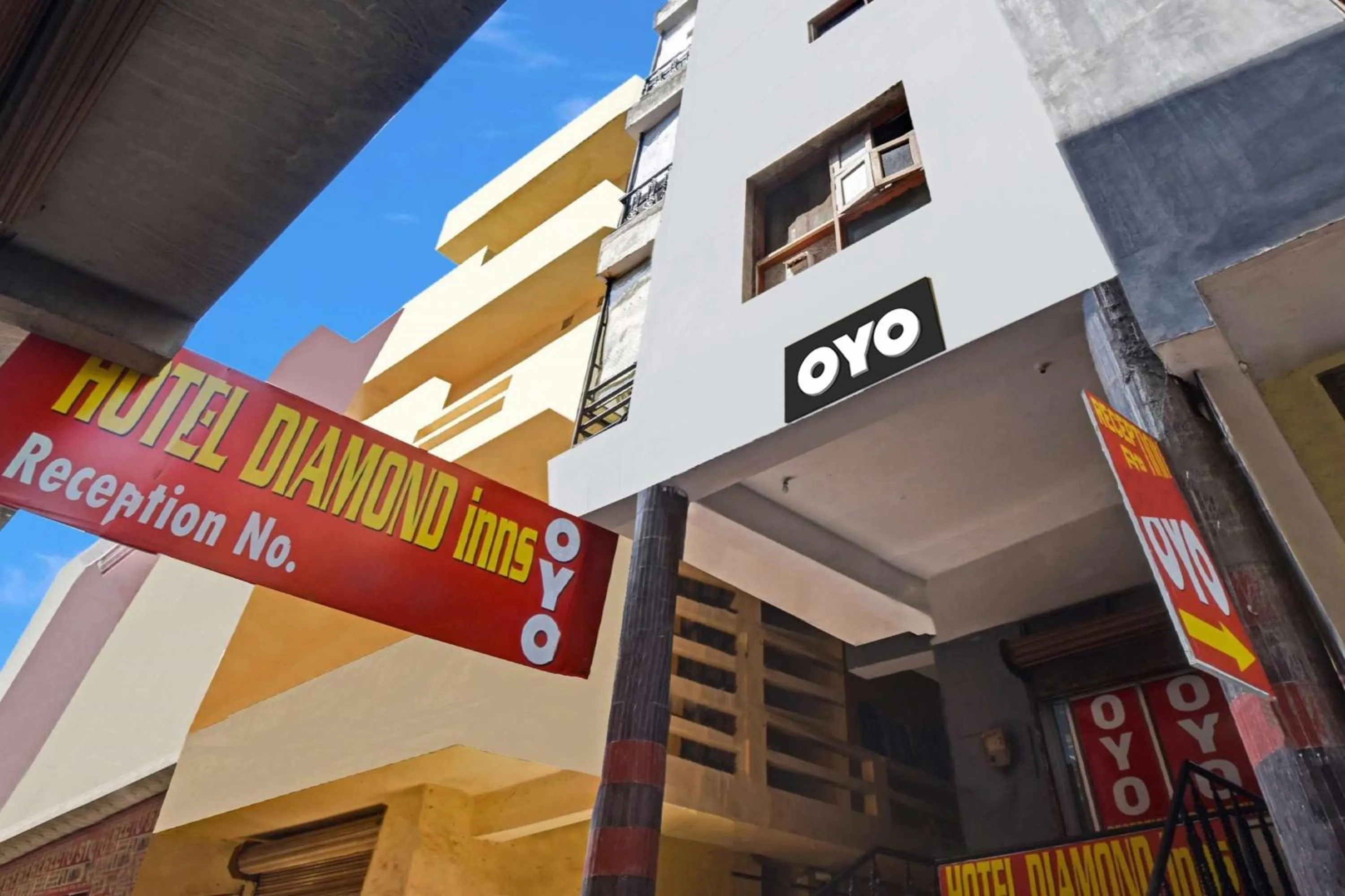 Facade/entrance in Hotel O Diamond Inns