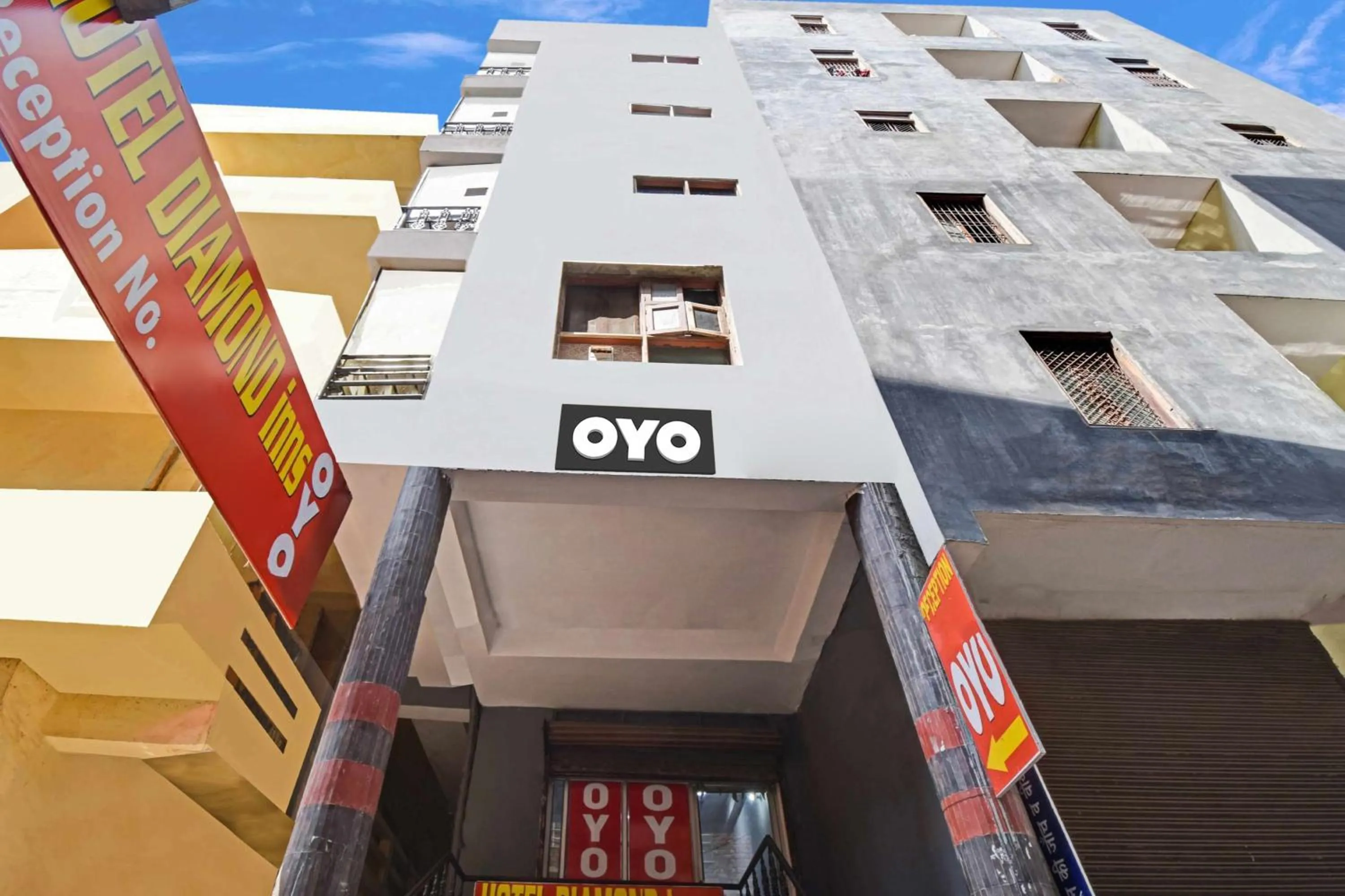 Facade/entrance in Hotel O Diamond Inns