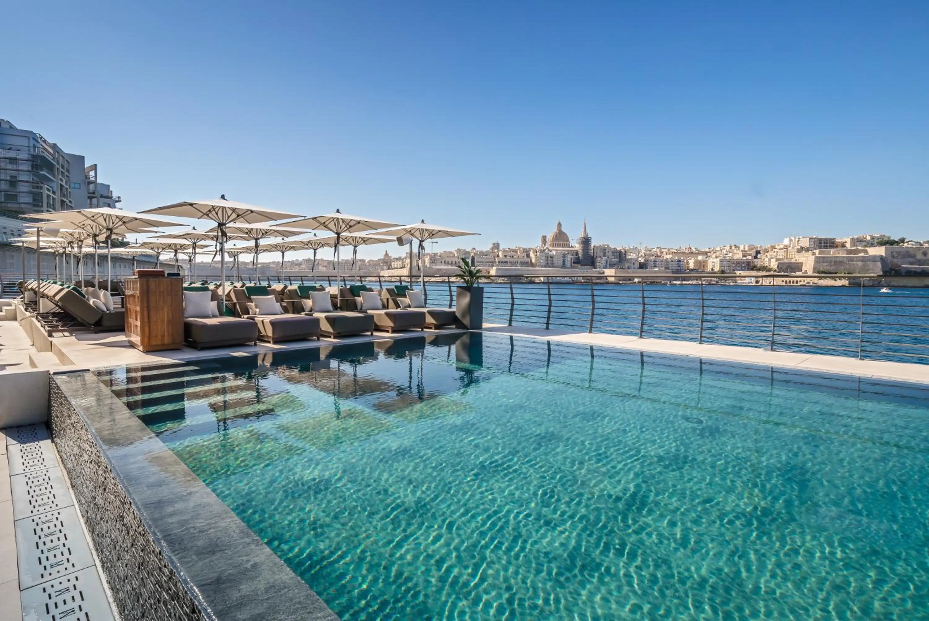 Swimming pool in Barceló Fortina Malta