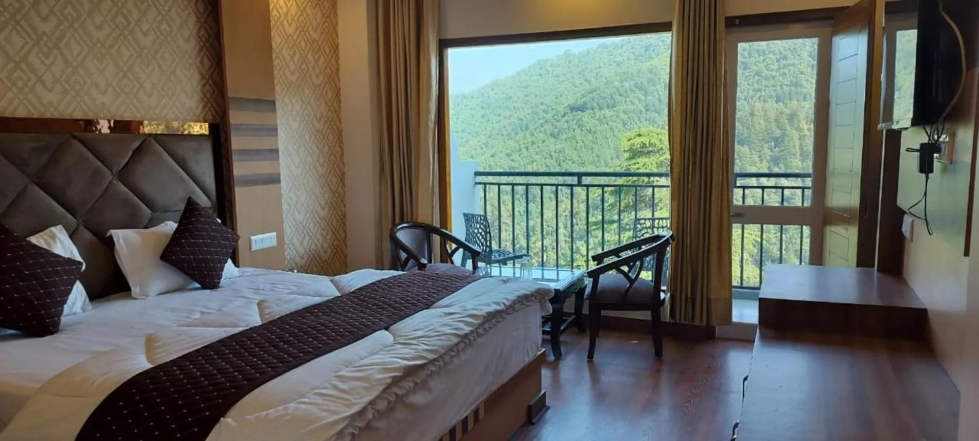 Bed in Summer Hill Resort