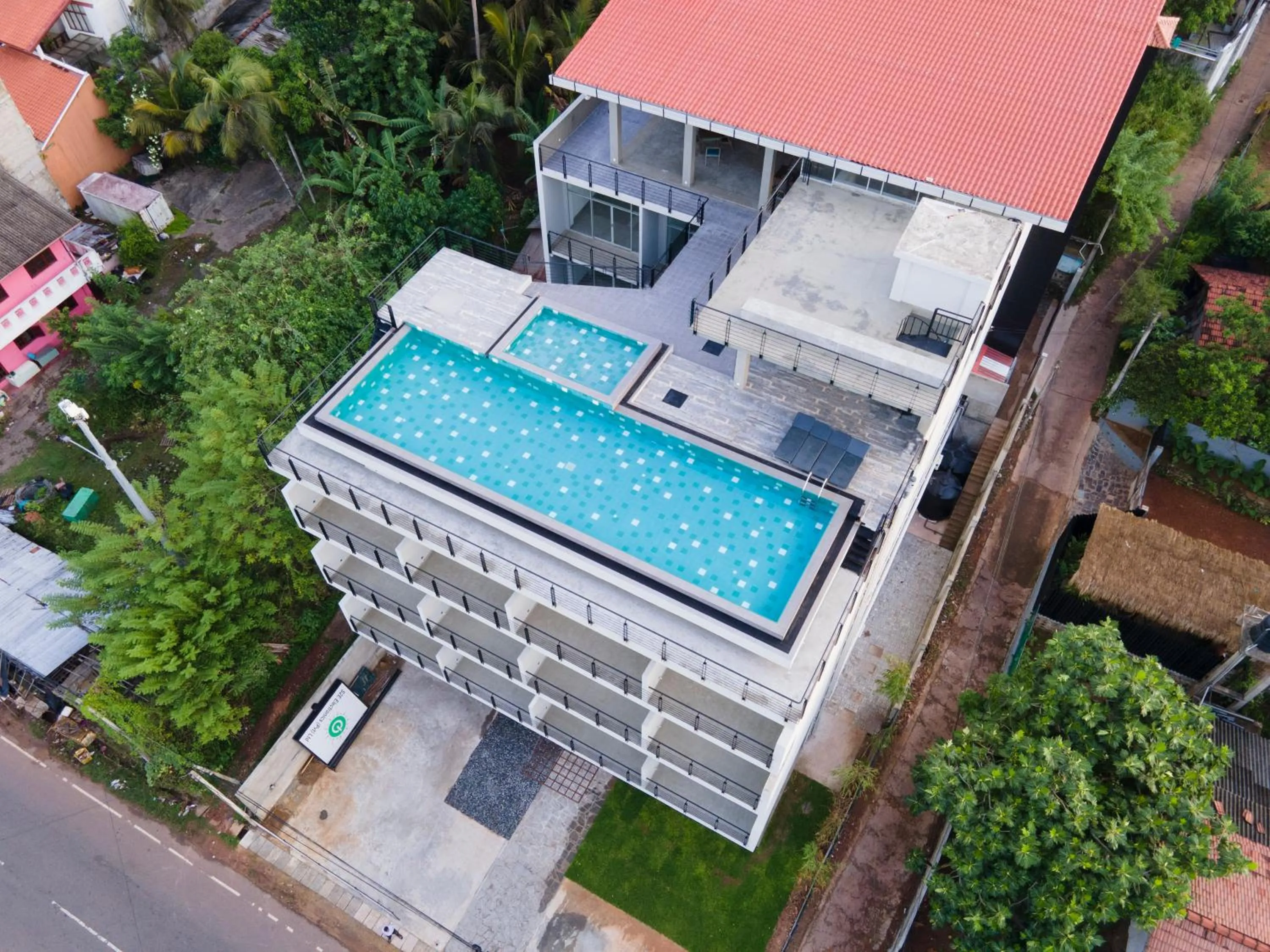 Property building in Somerset Mirissa Blue