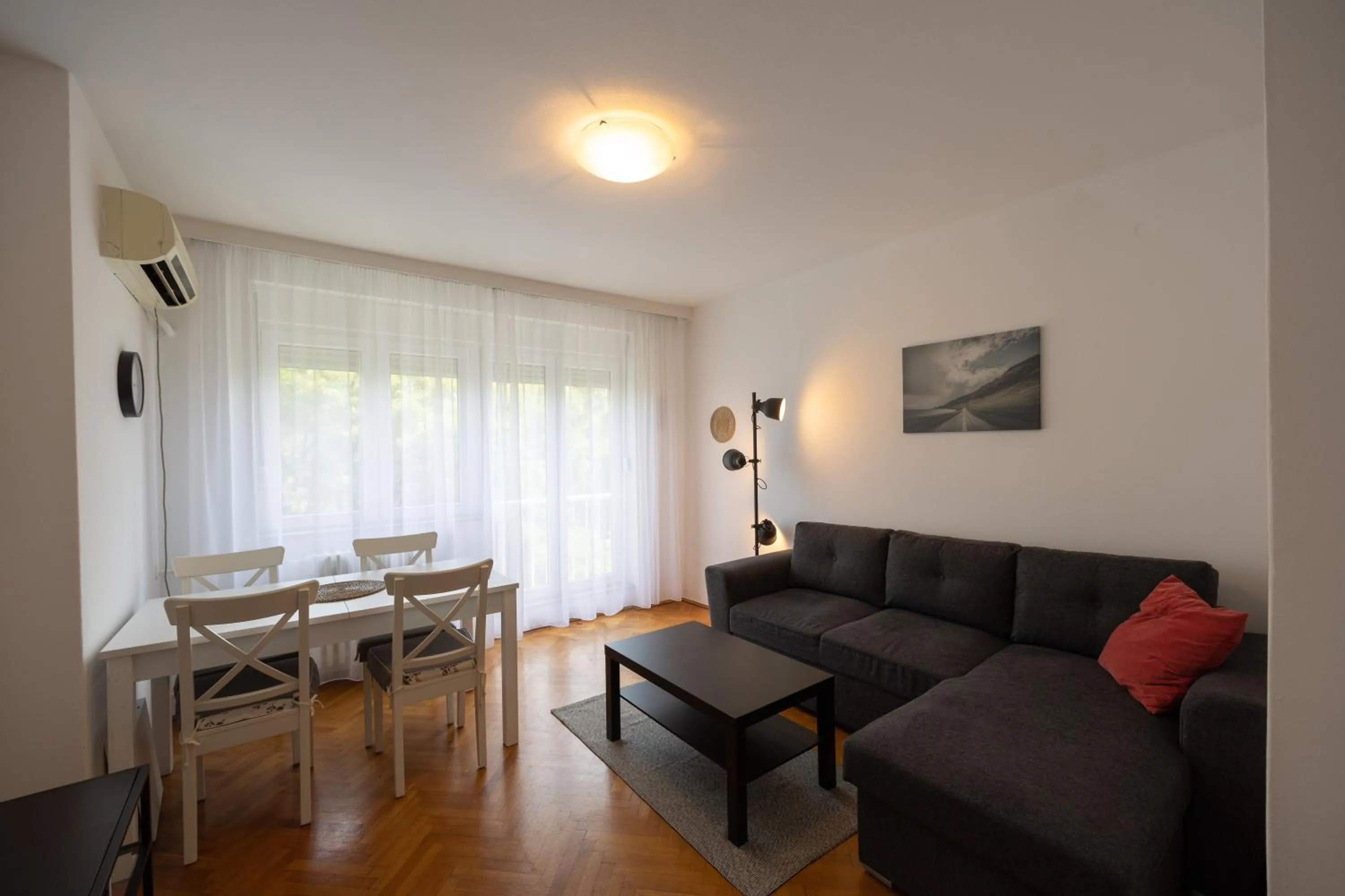 Living room in Belgrade Center Apartment III