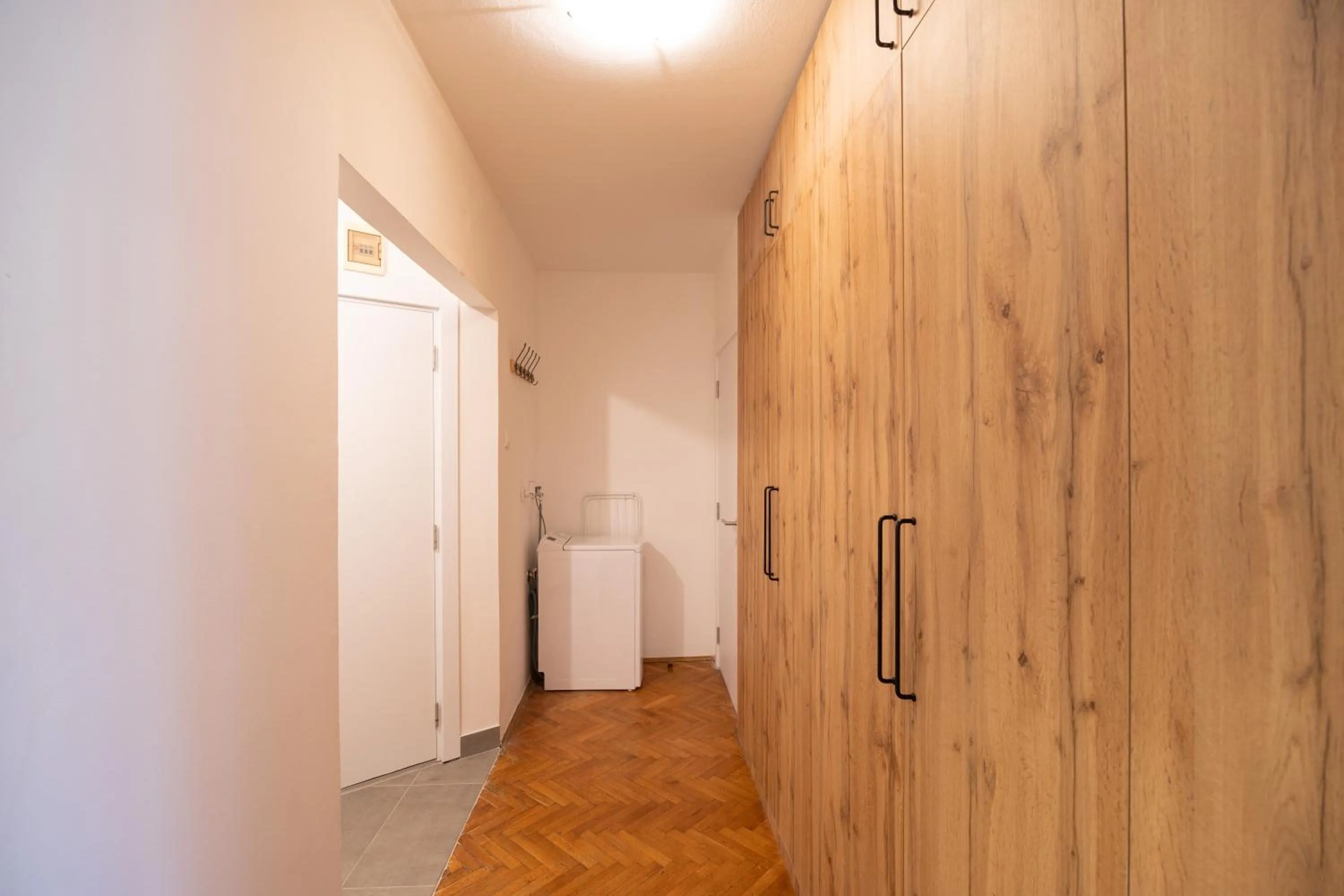 wardrobe in Belgrade Center Apartment III