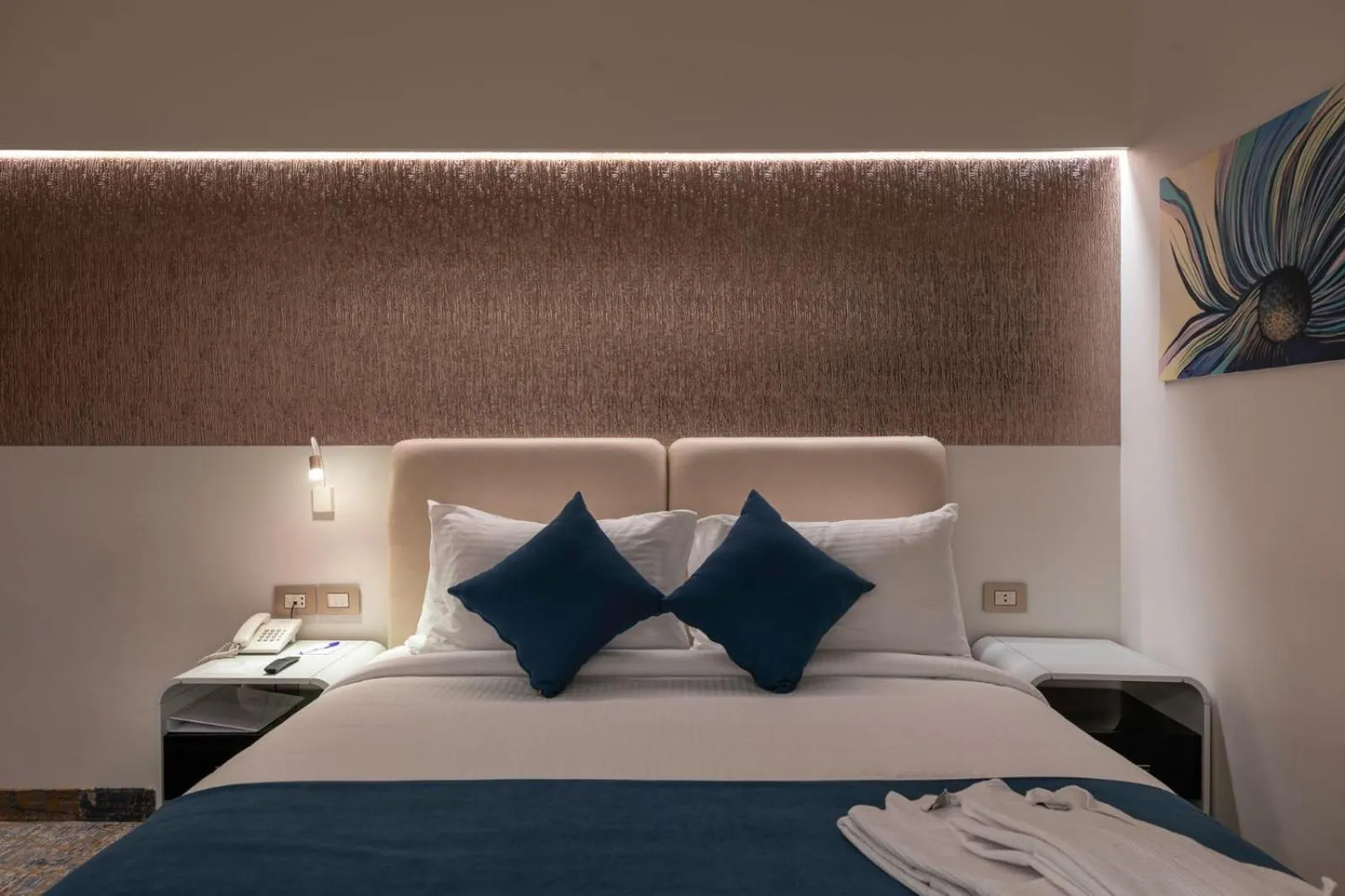 Bedroom, Bed in Crowne Plaza Alexandria Mirage by IHG