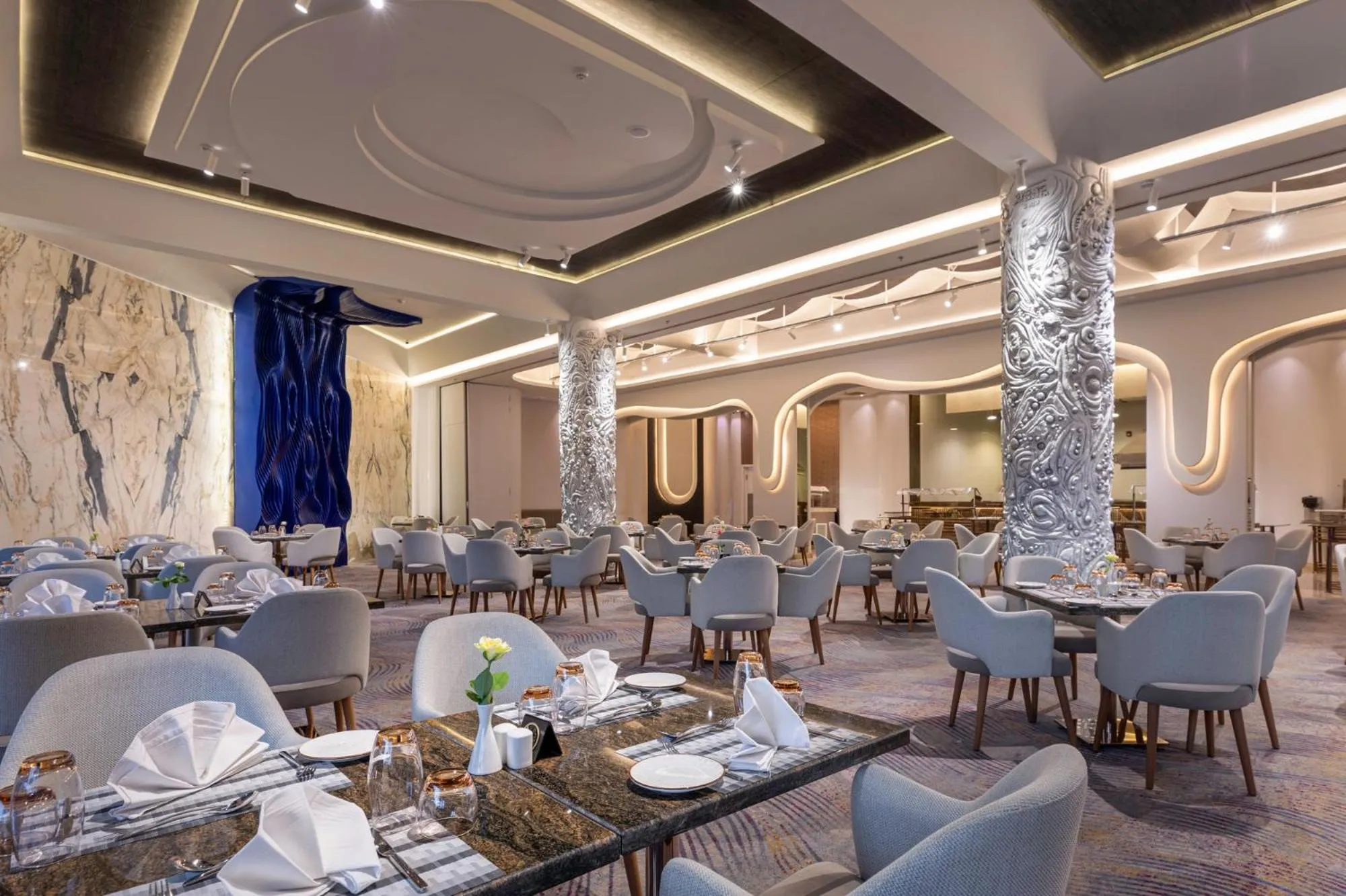 Restaurant/places to eat in Crowne Plaza Alexandria Mirage by IHG
