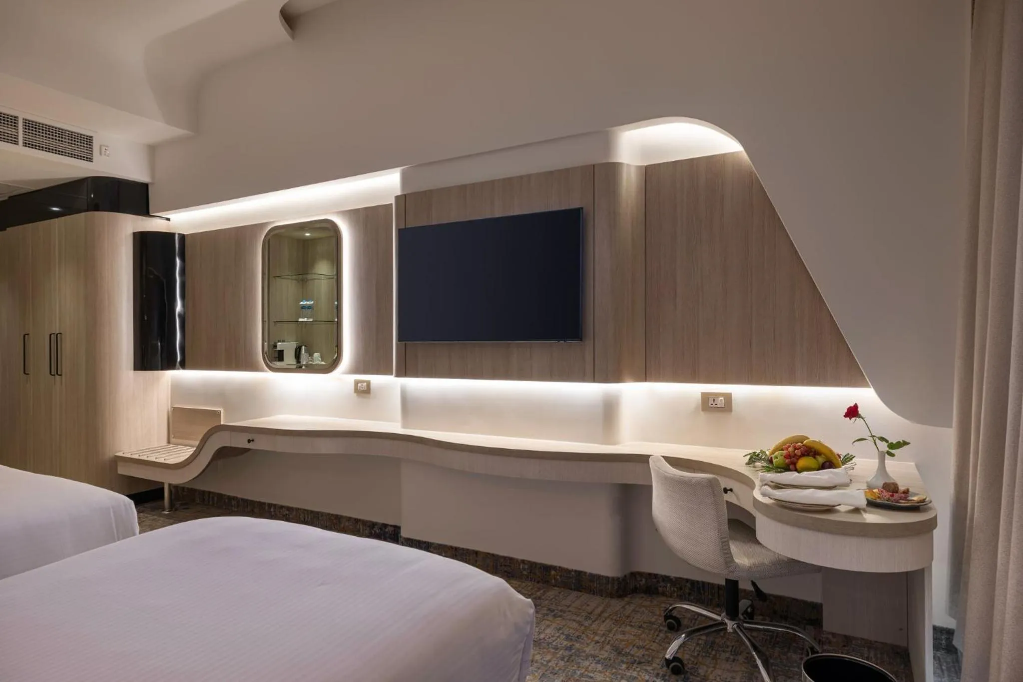 Bedroom in Crowne Plaza Alexandria Mirage by IHG