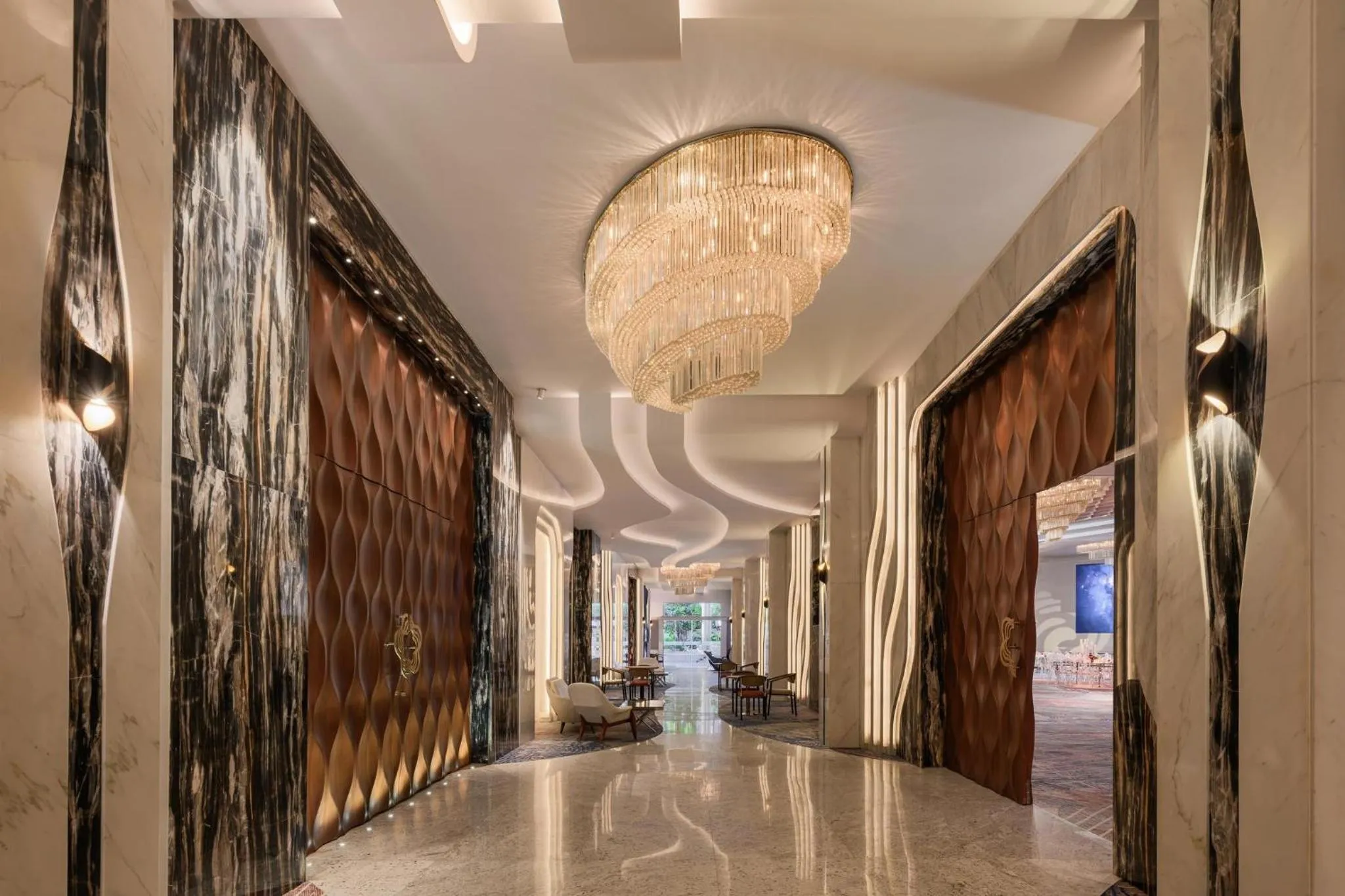 Restaurant/places to eat in Crowne Plaza Alexandria Mirage by IHG