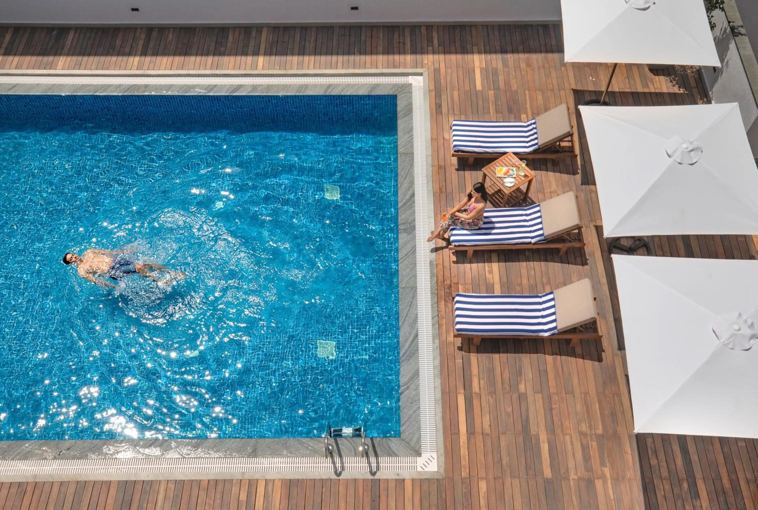 Swimming pool in O by Tamara Coimbatore