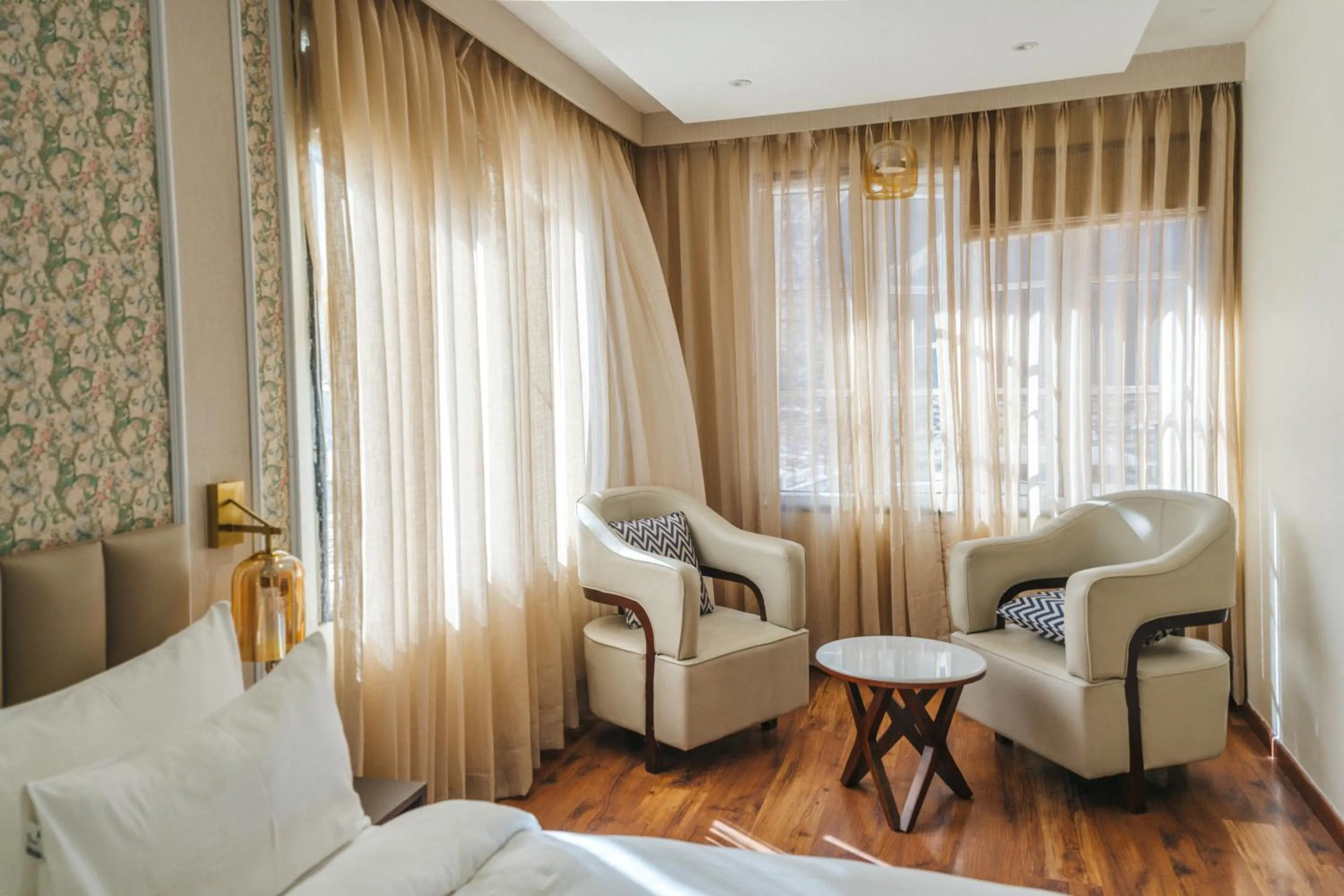 Seating area in New Hotel Snow Crest