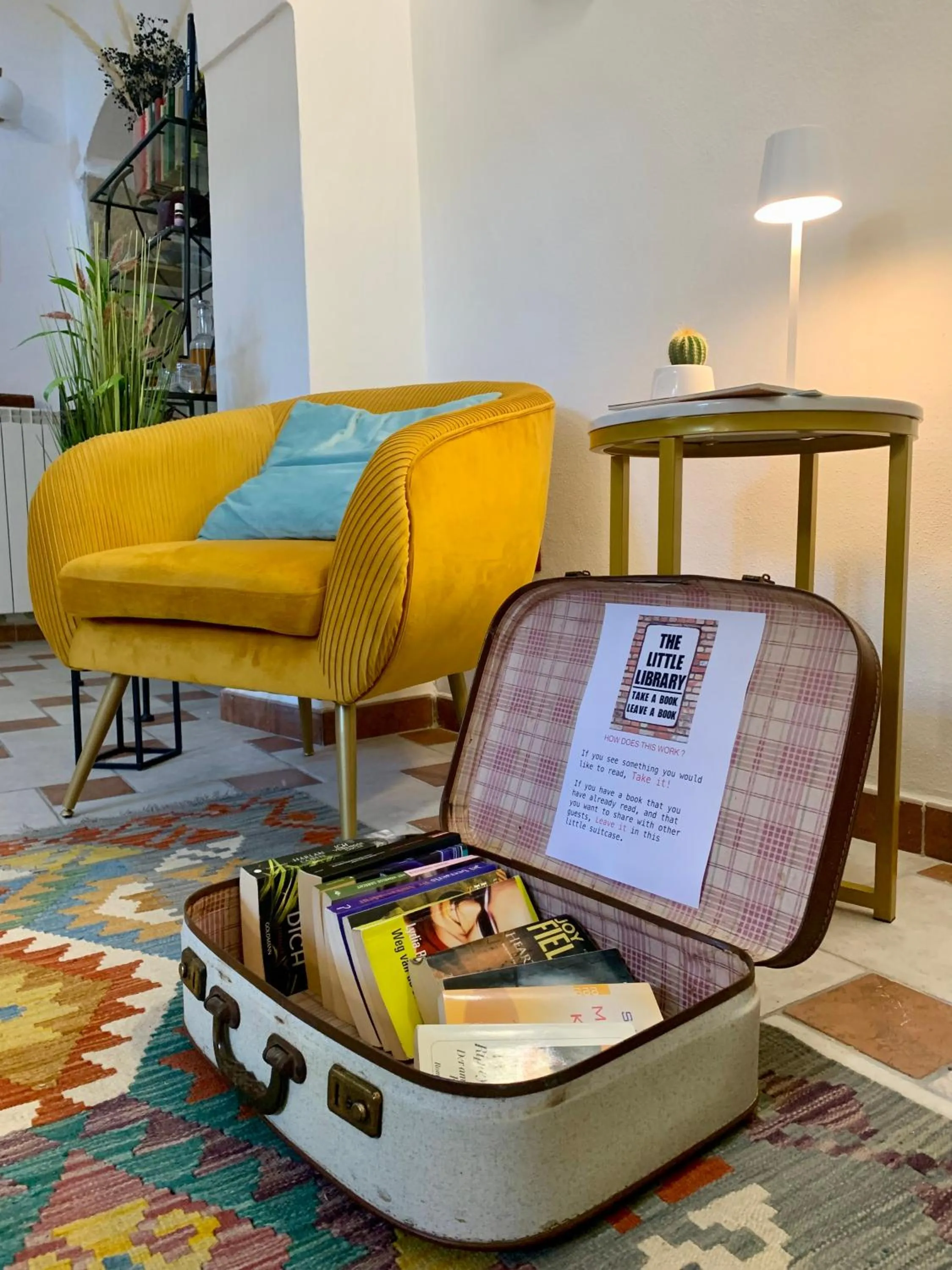 Library, Bed in Don Pedro 53