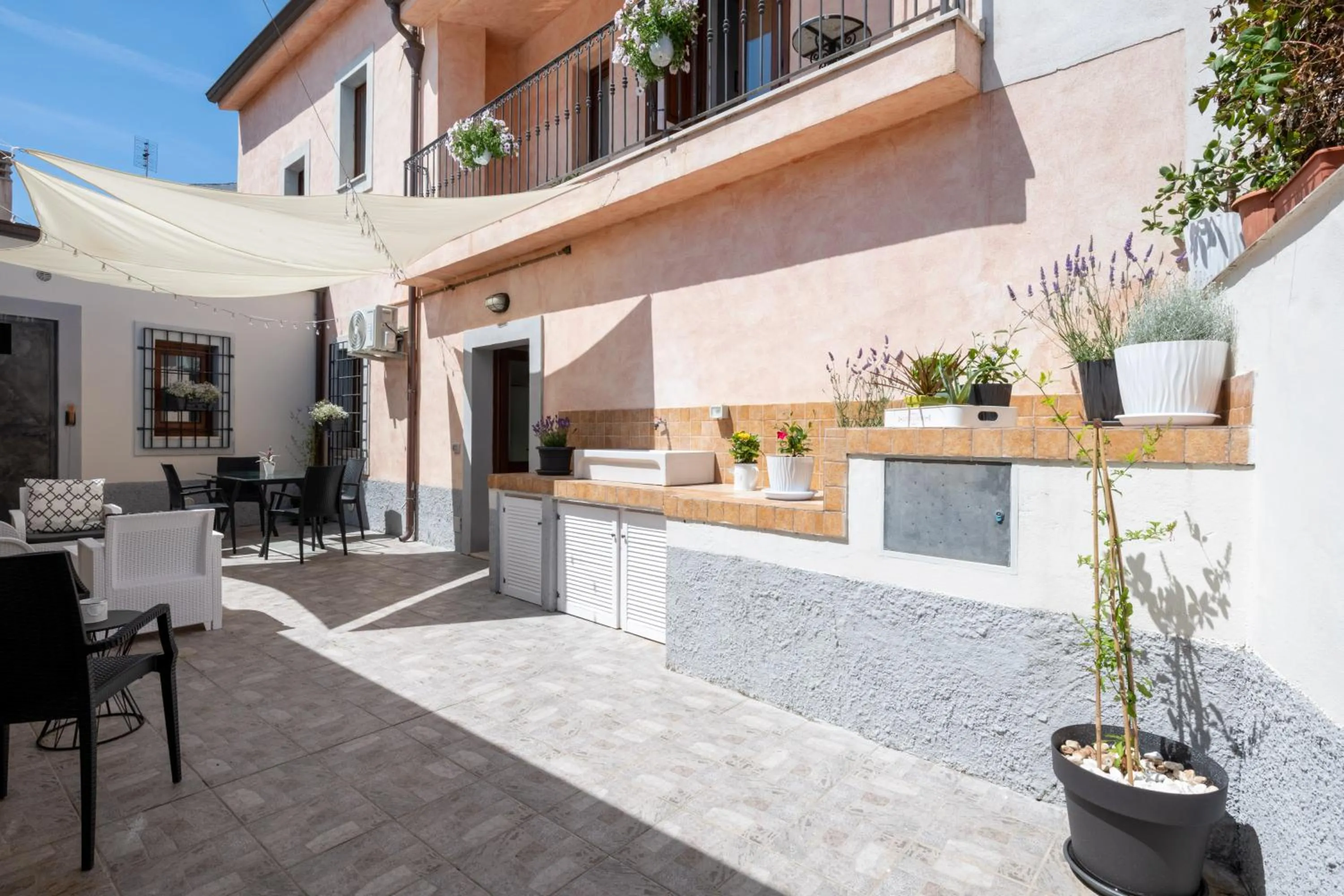 Property building in Don Pedro 53