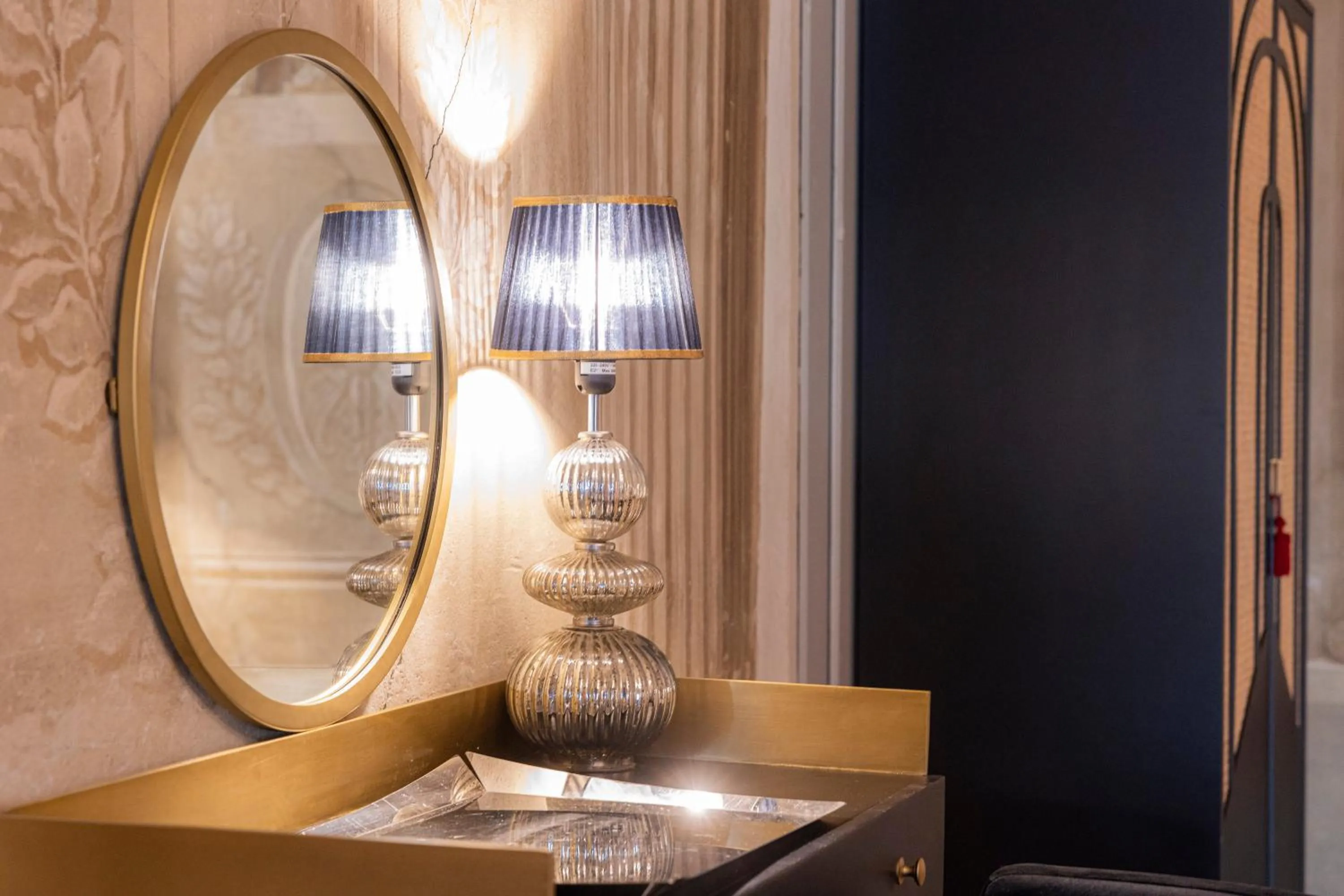 Decorative detail in Corte Realdi - Palazzo Camozzini