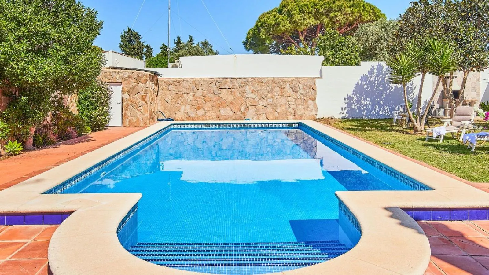 Swimming pool in Villa Lola 14 Chiclana de la Frontera by Ruralidays