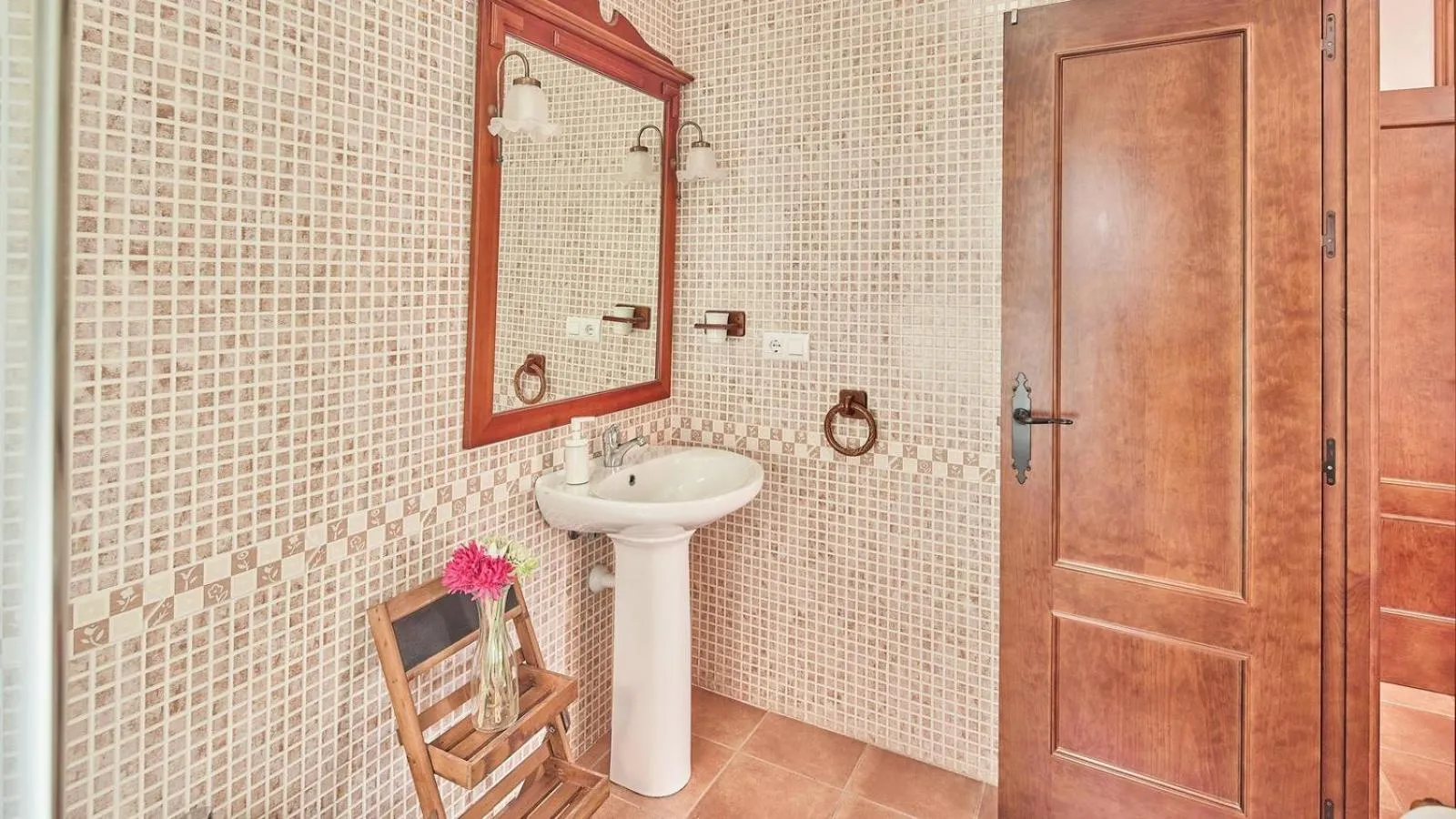 Bathroom in Villa Lola 14 Chiclana de la Frontera by Ruralidays