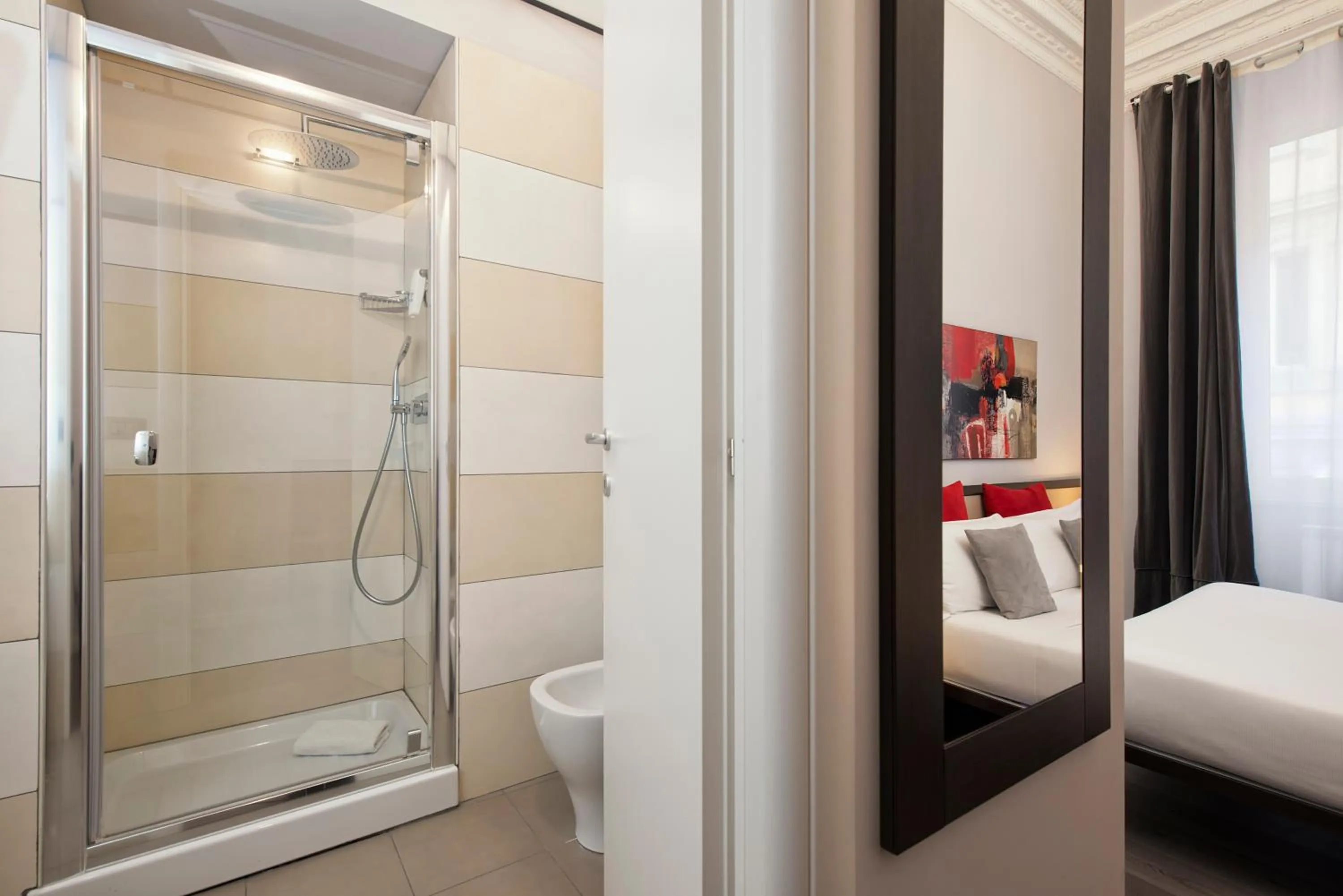 Bathroom in Arenula Suites