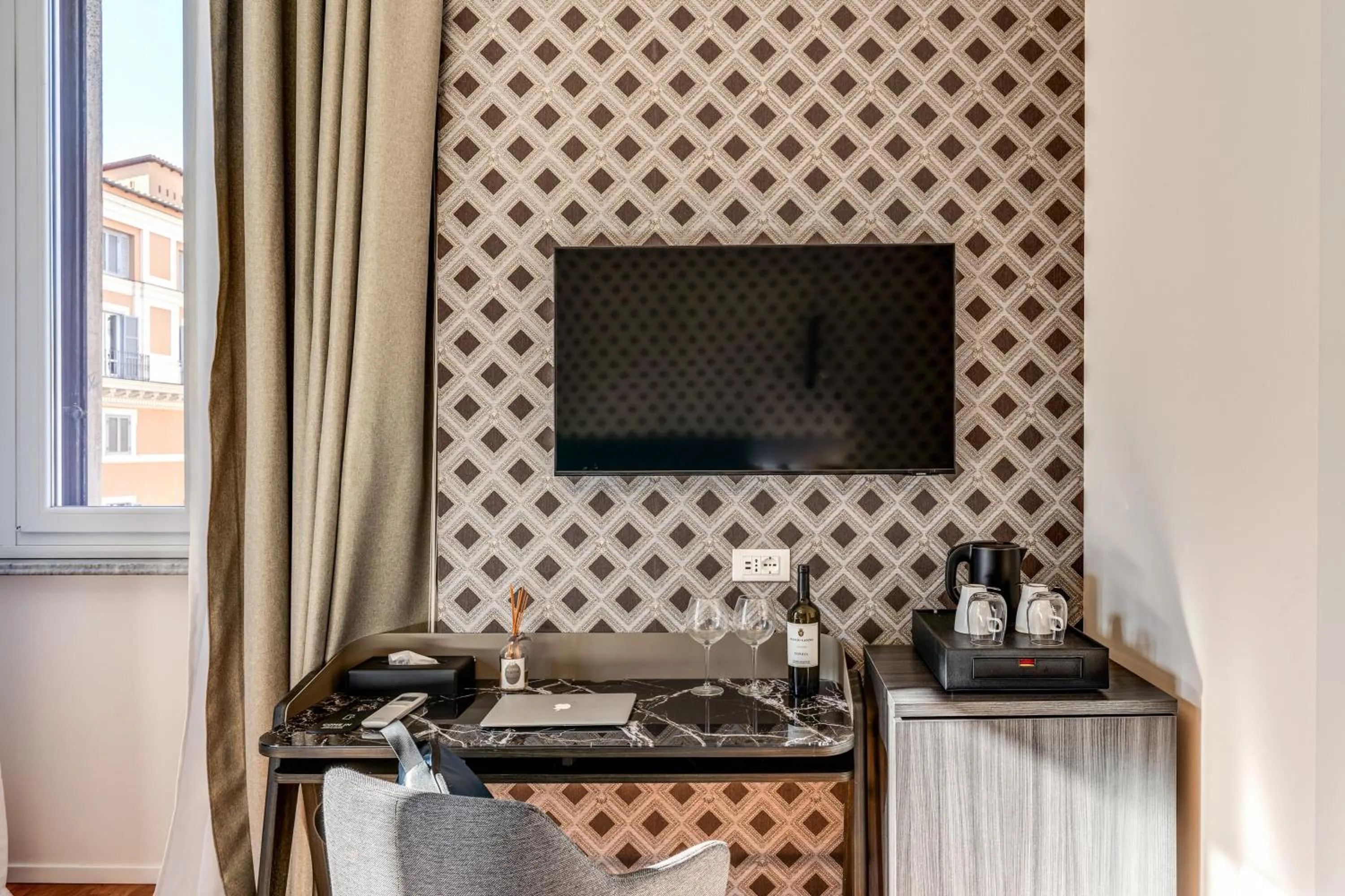 TV and multimedia in Arenula Suites